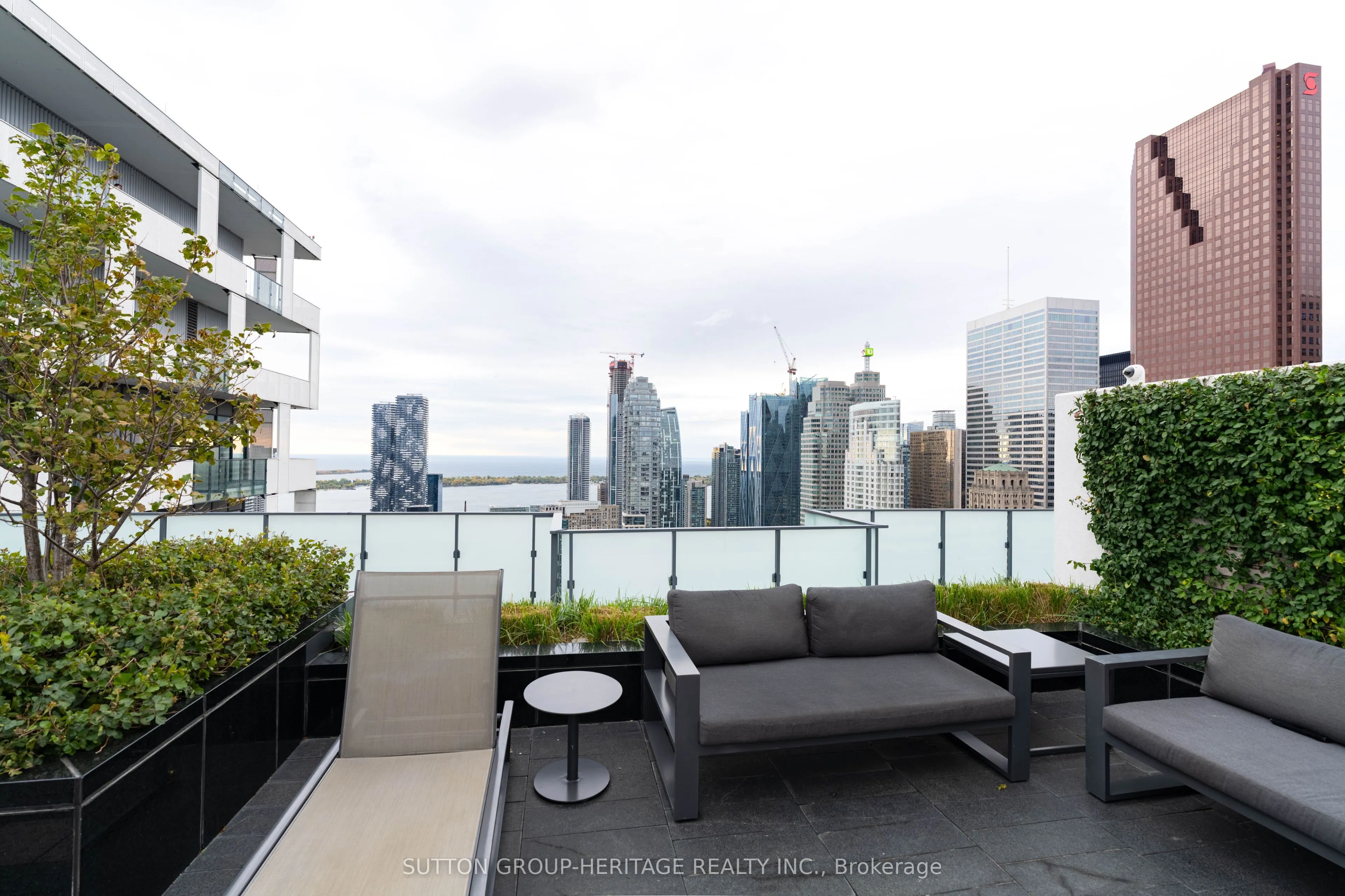 20 Lombard Street, #4006