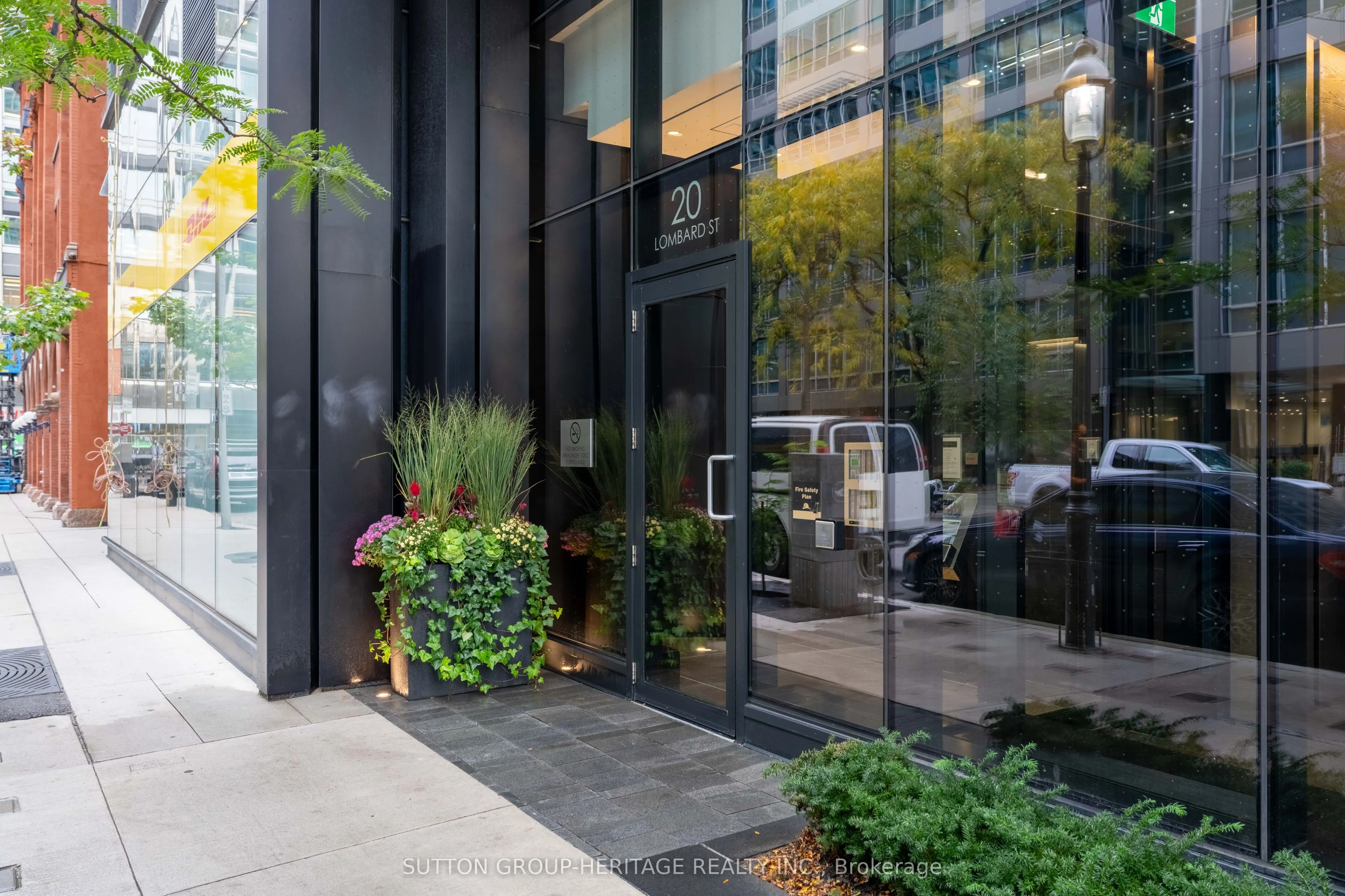 20 Lombard Street, #4006