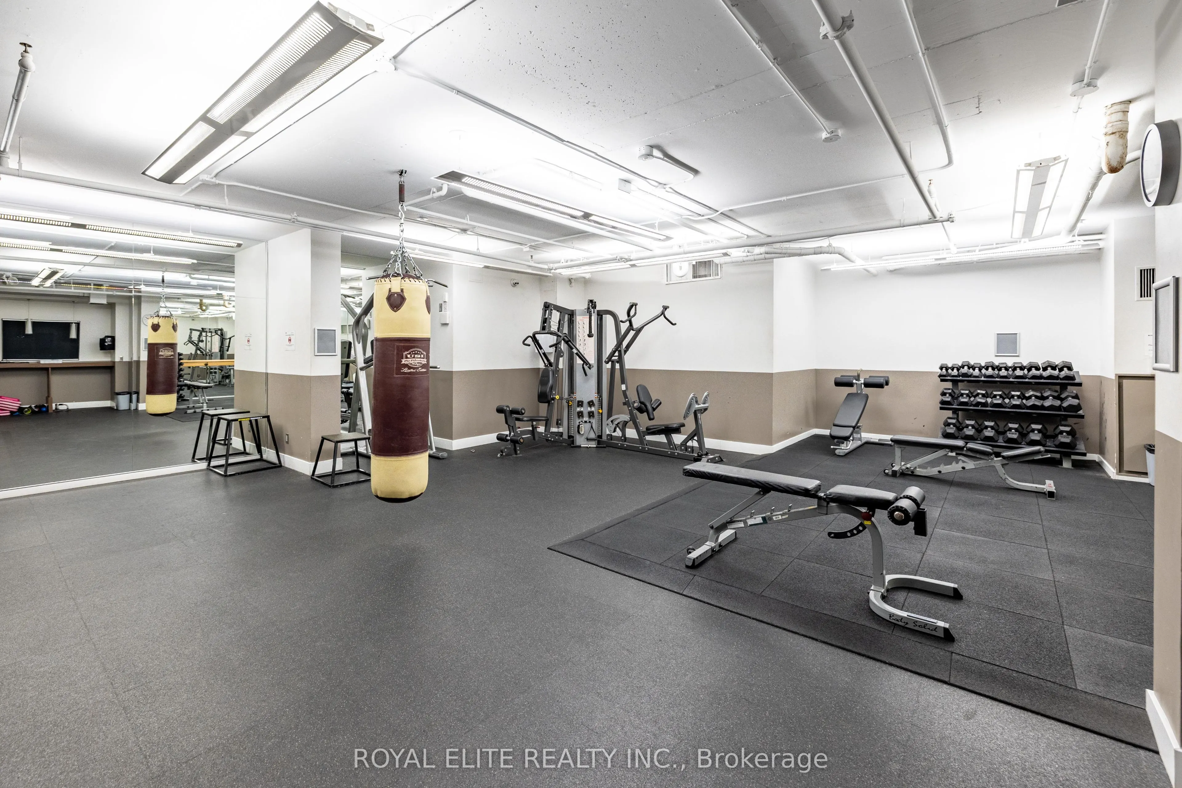 218 King Street E, #307
