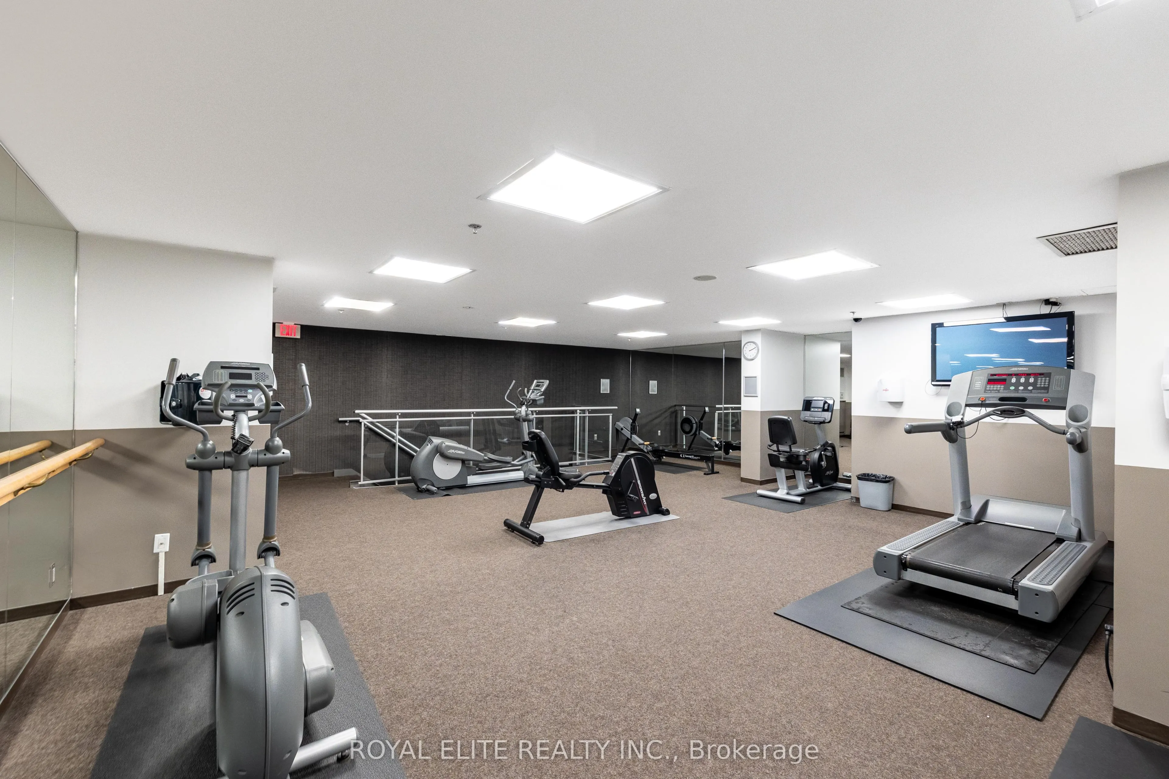218 King Street E, #307