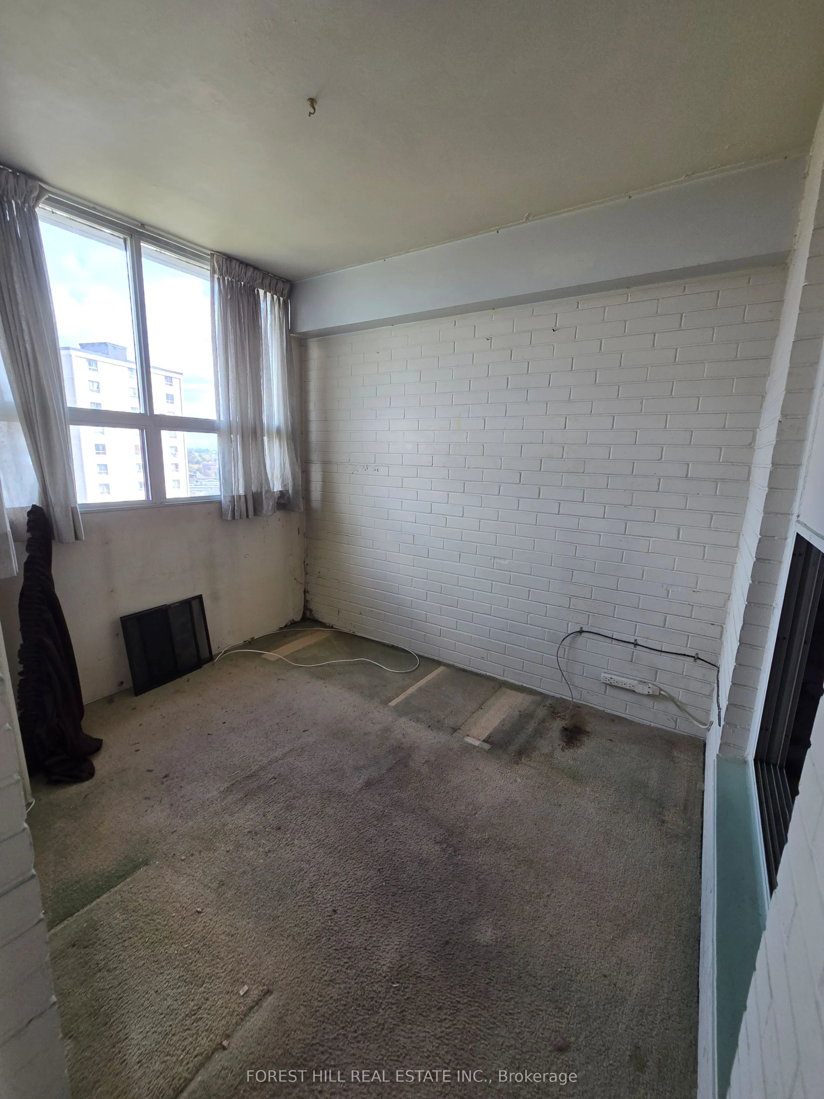 130 Neptune Drive, #1109