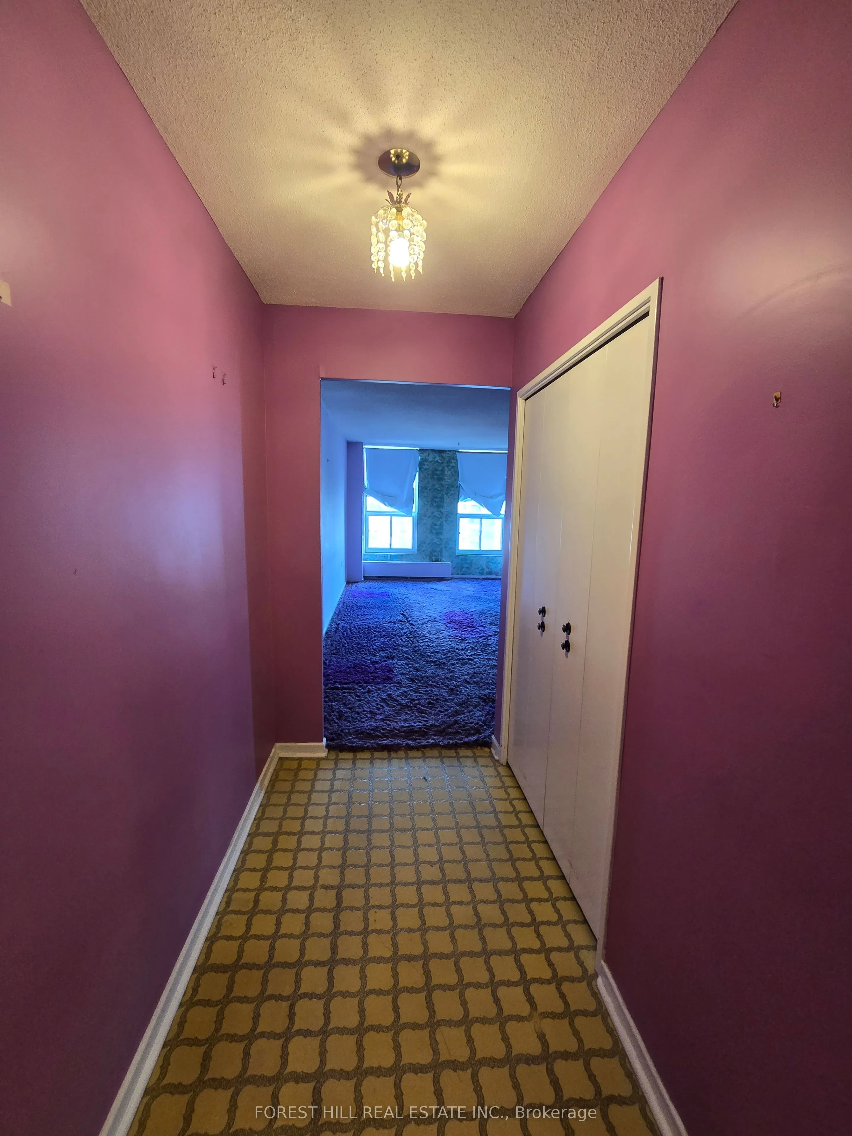 130 Neptune Drive, #1109