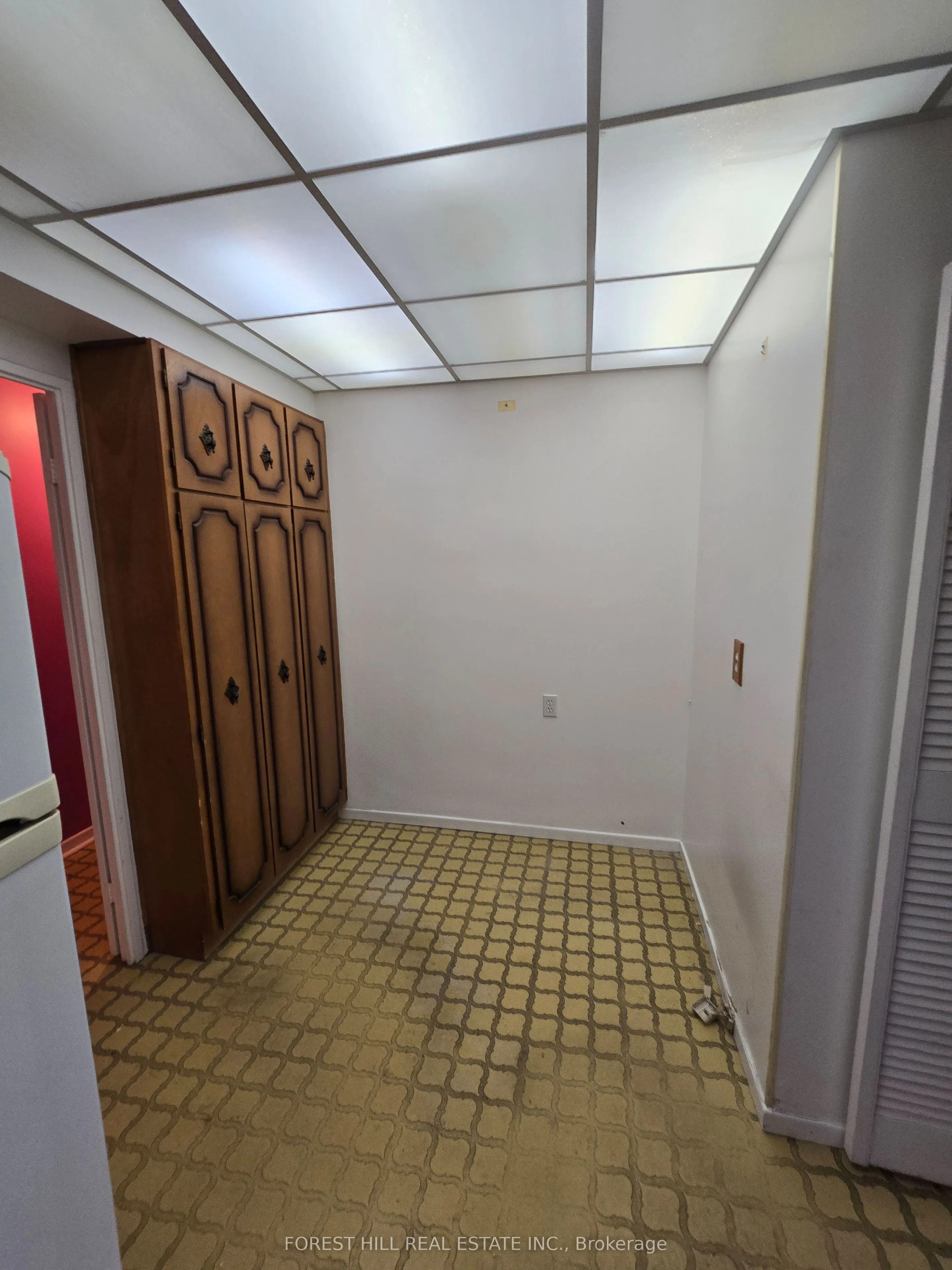 130 Neptune Drive, #1109