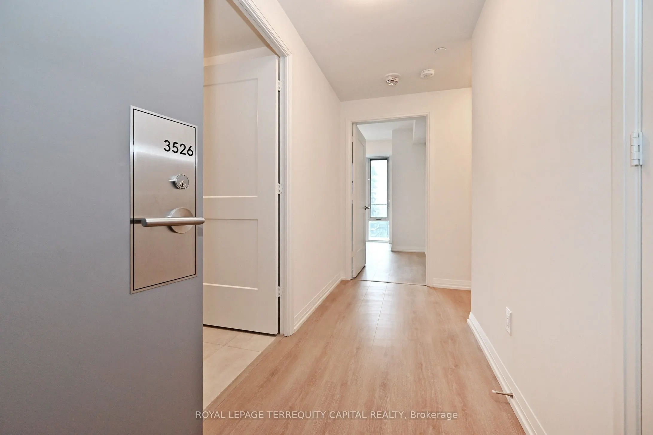 28 Widmer Street, #3526