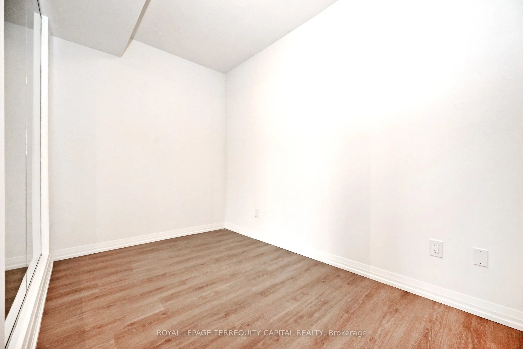 28 Widmer Street, #3526