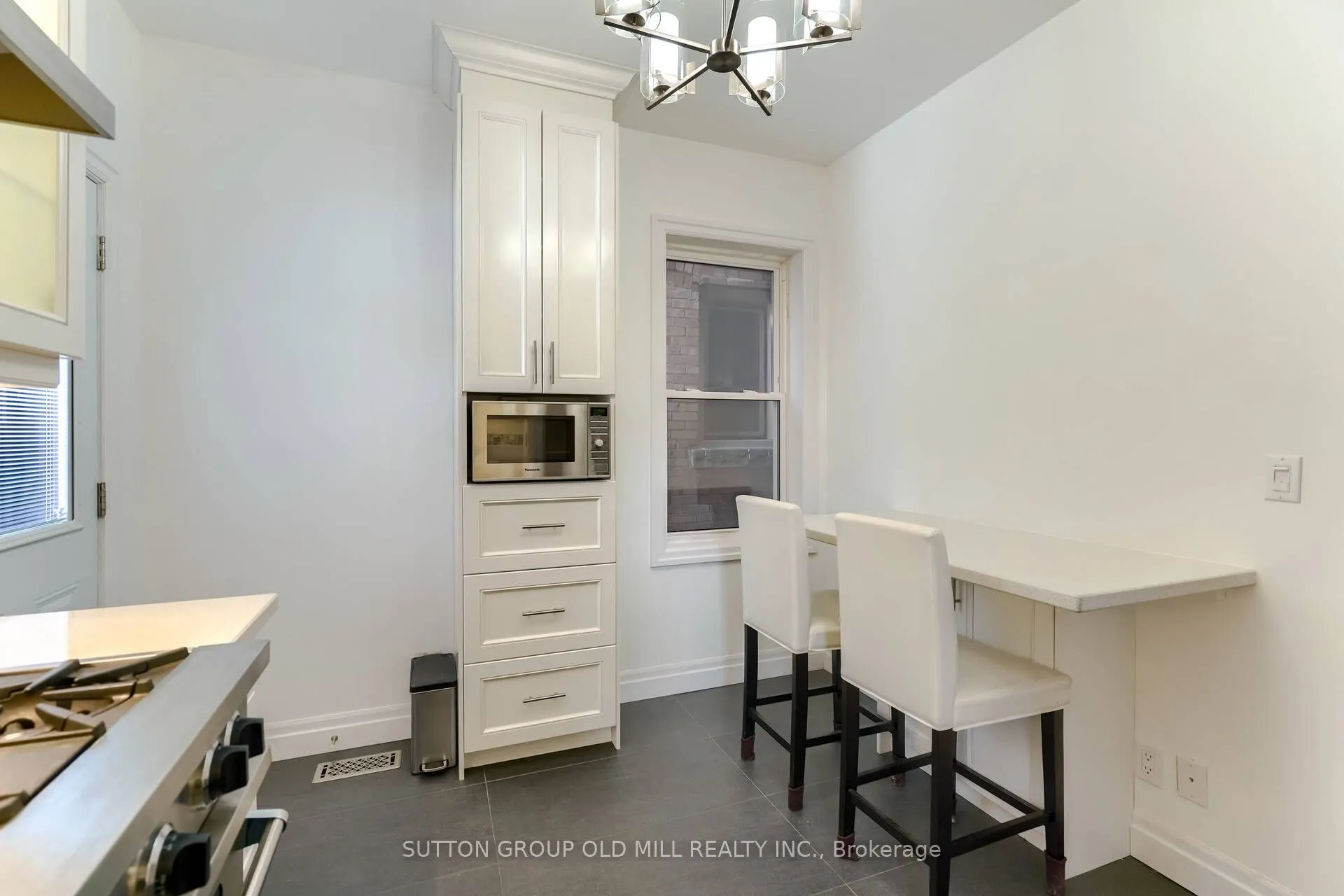 180 Madison Avenue, #1