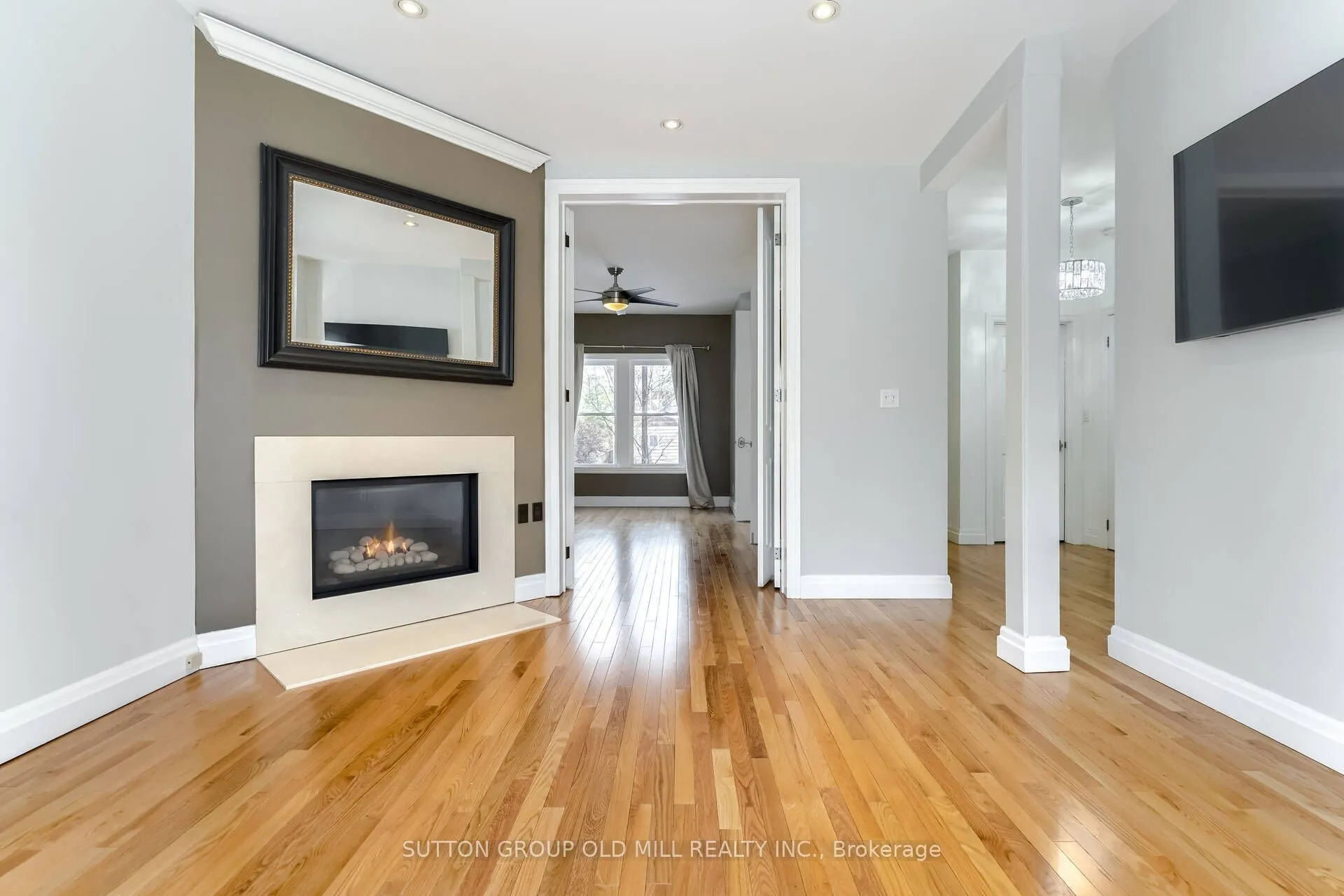 180 Madison Avenue, #1