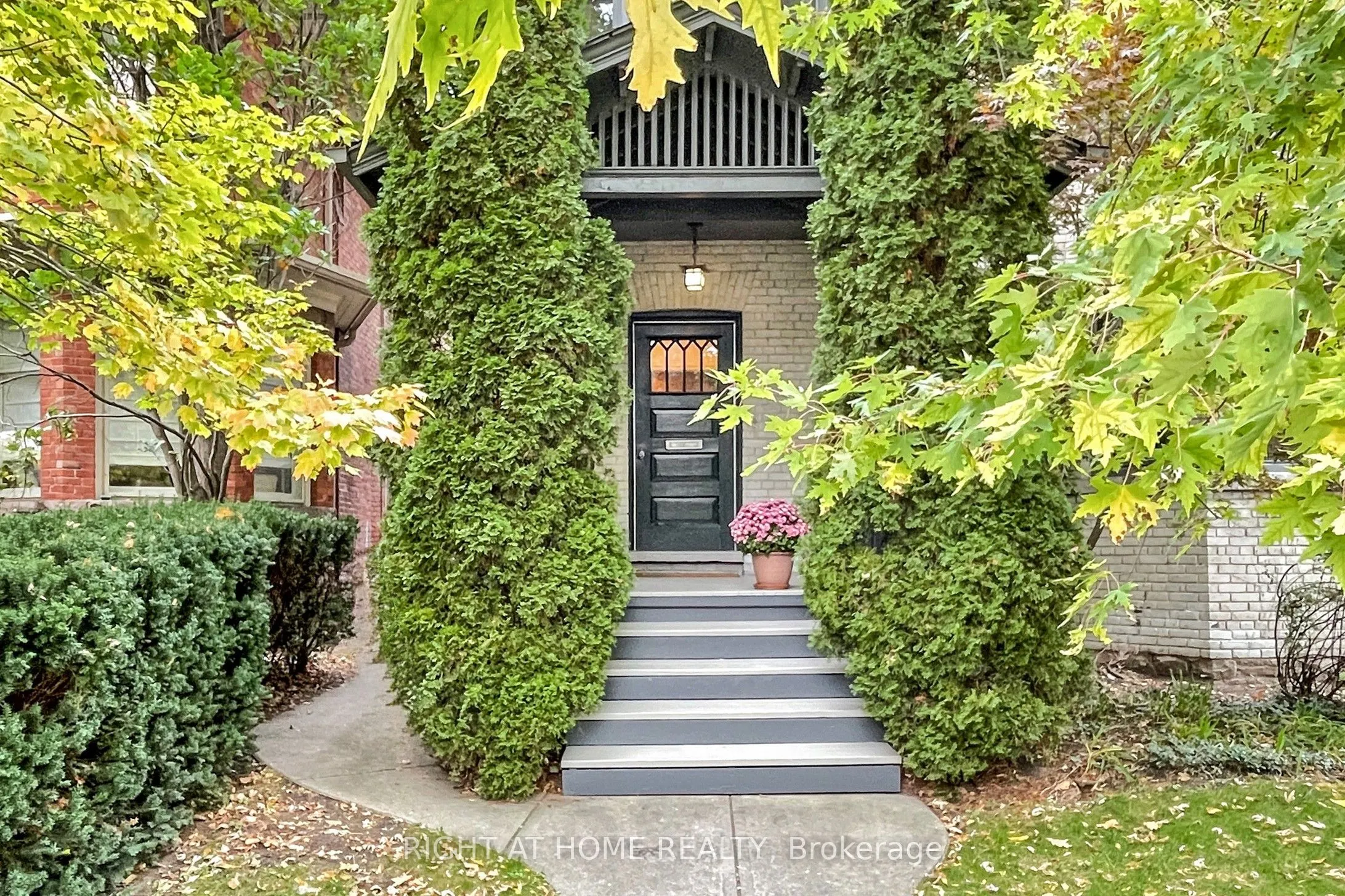 20 McMaster Avenue