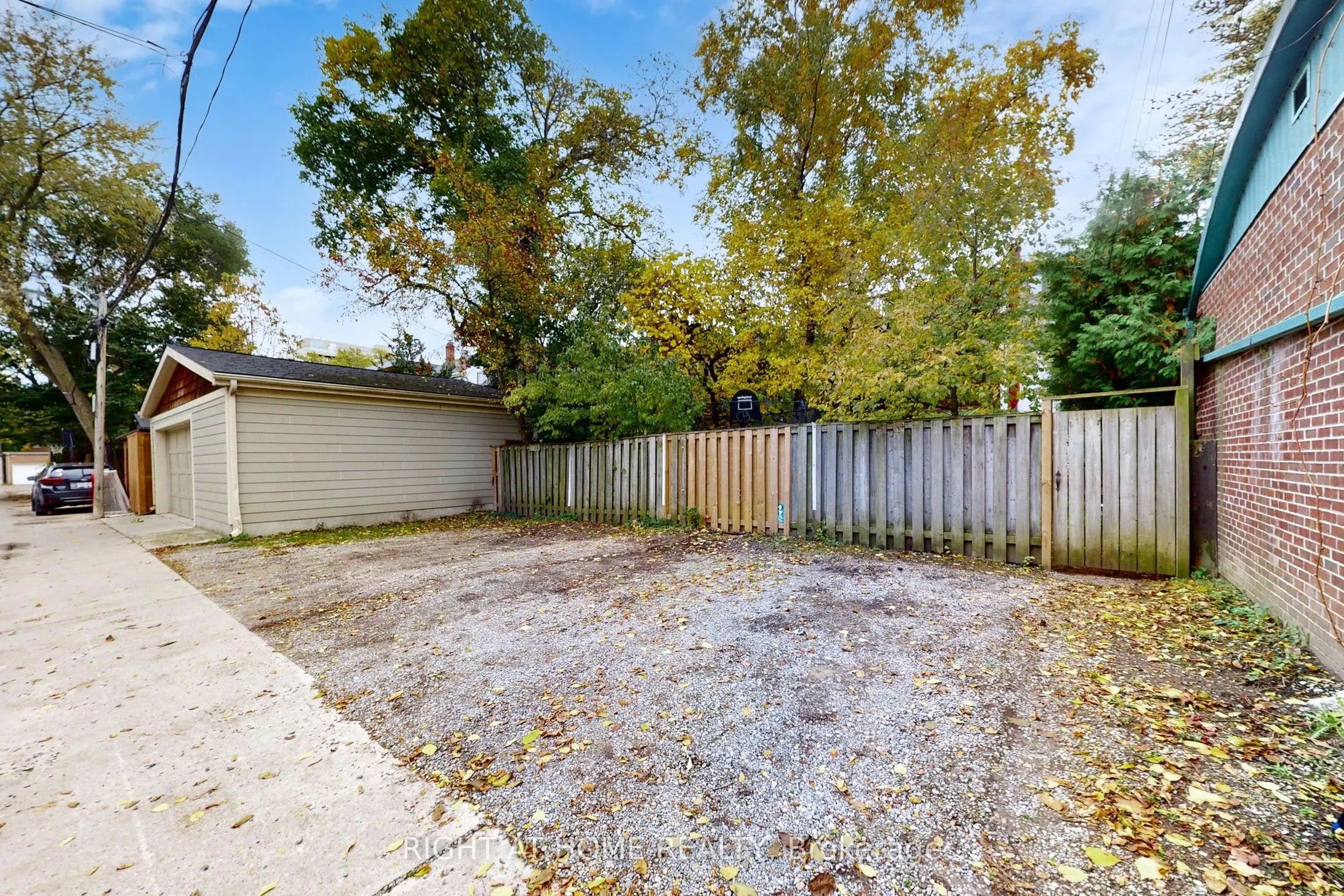 20 McMaster Avenue