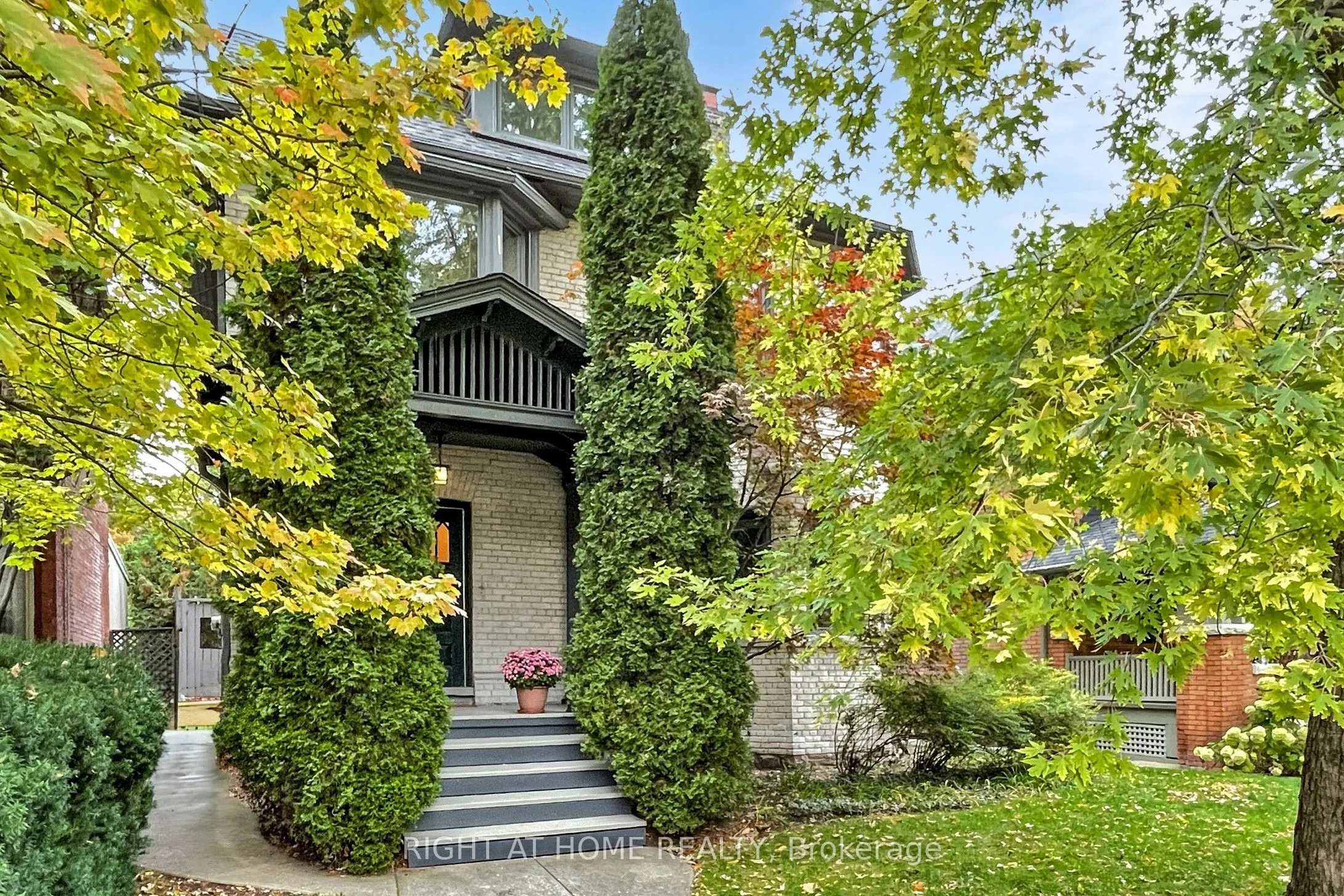 20 McMaster Avenue