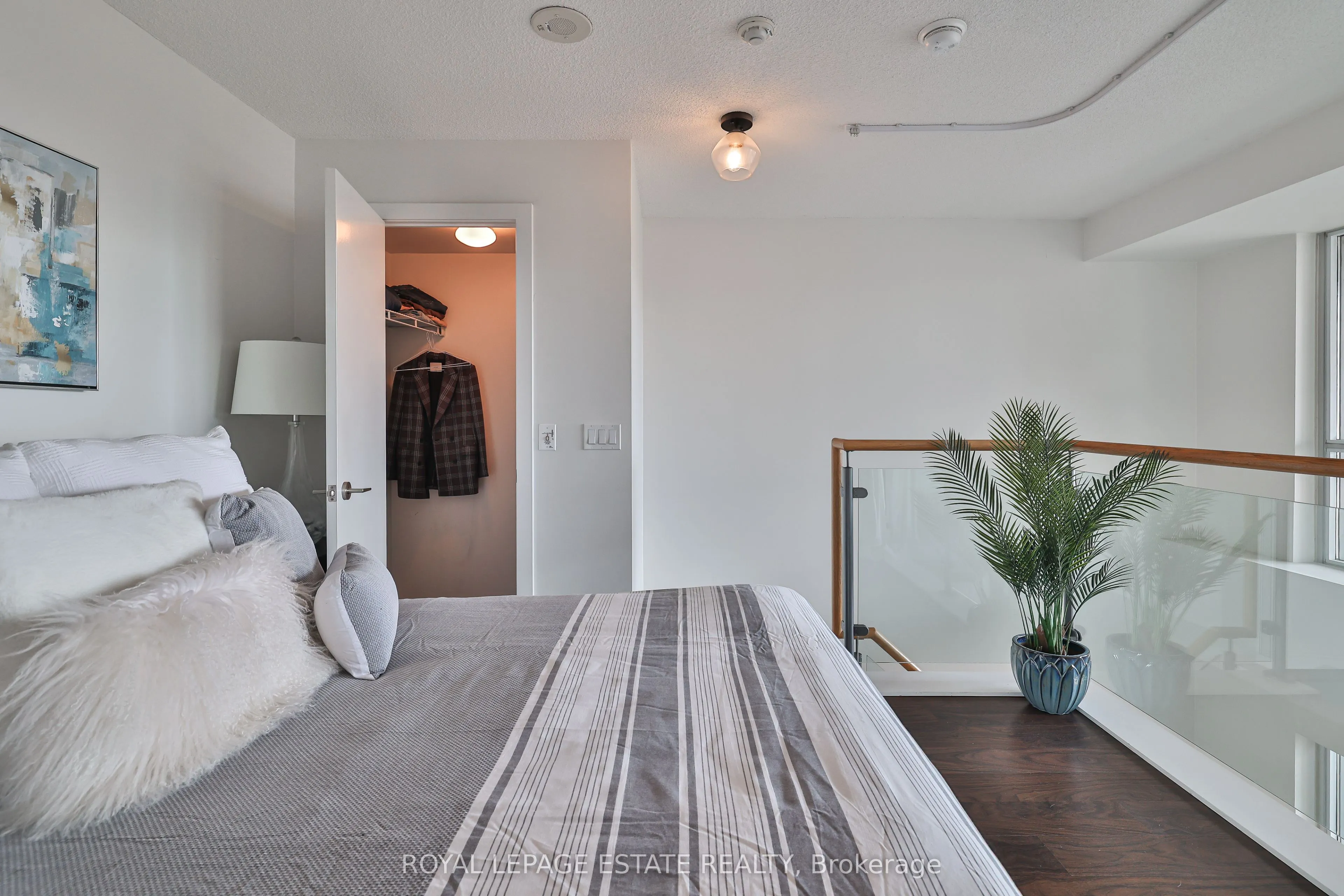 100 Western Battery Road, #414