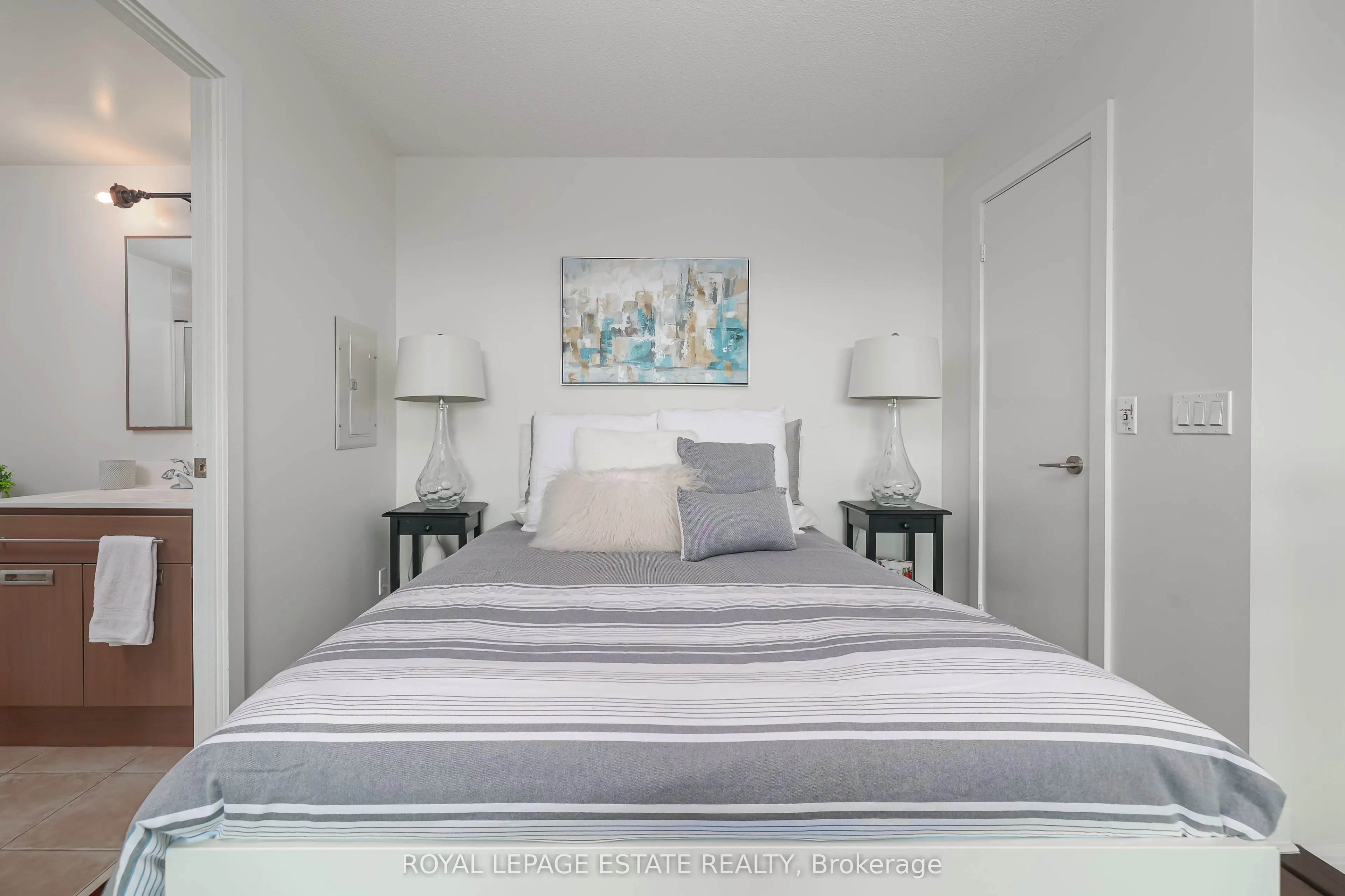 100 Western Battery Road, #414