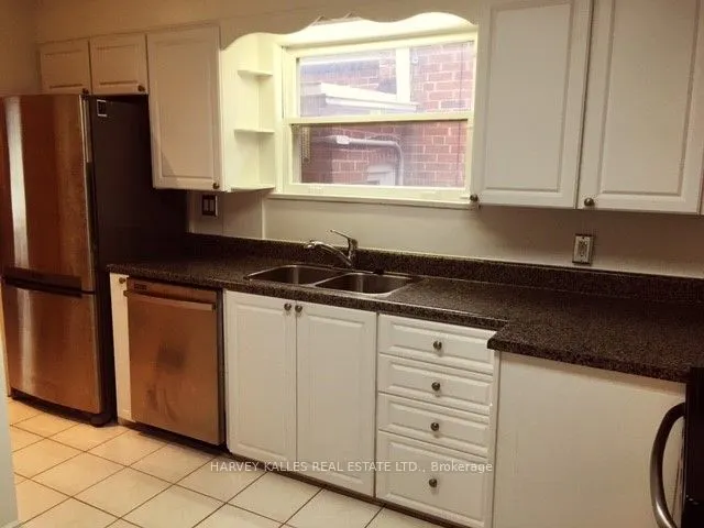 222 Joicey Boulevard, #Main