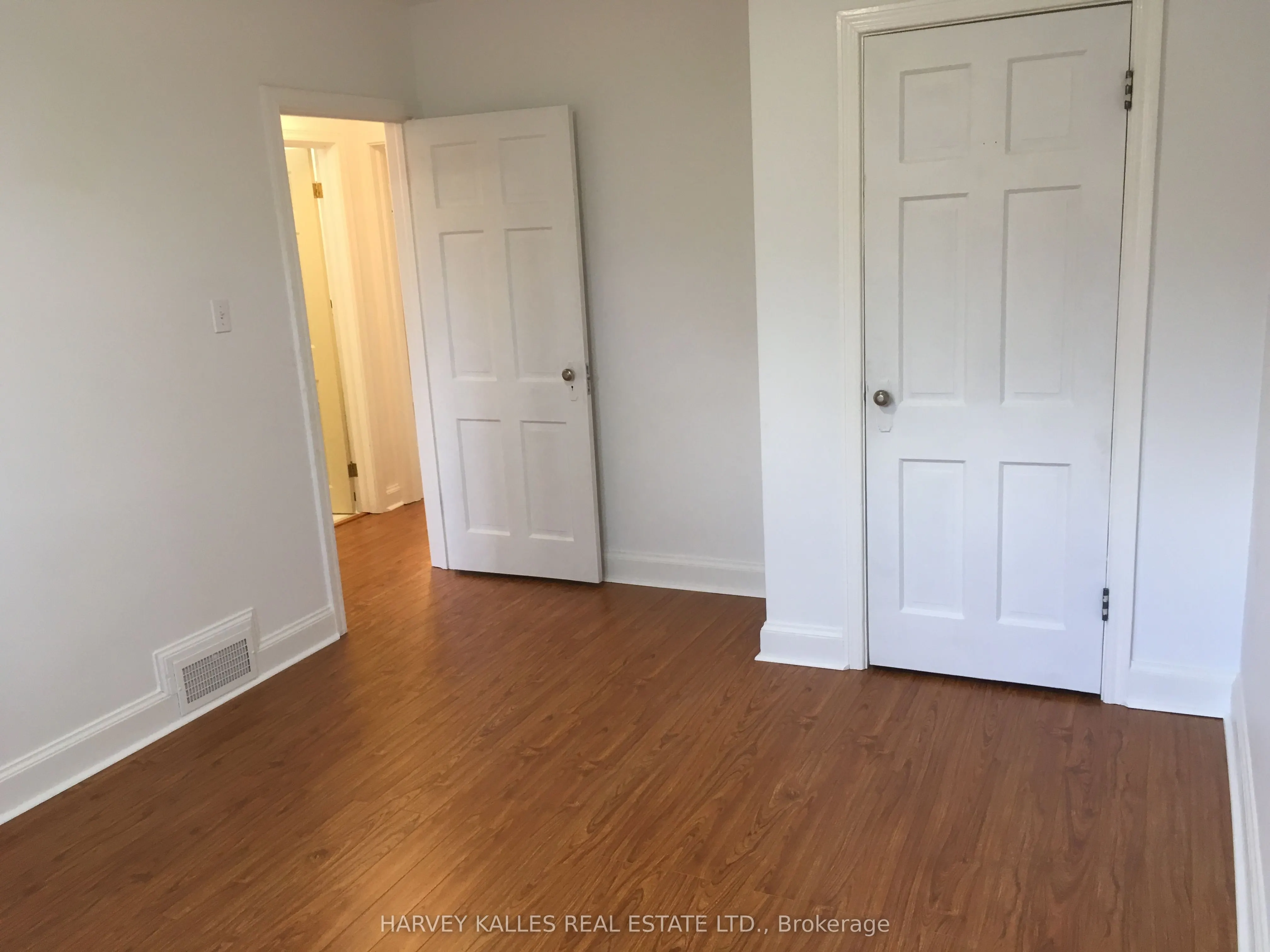 222 Joicey Boulevard, #Main