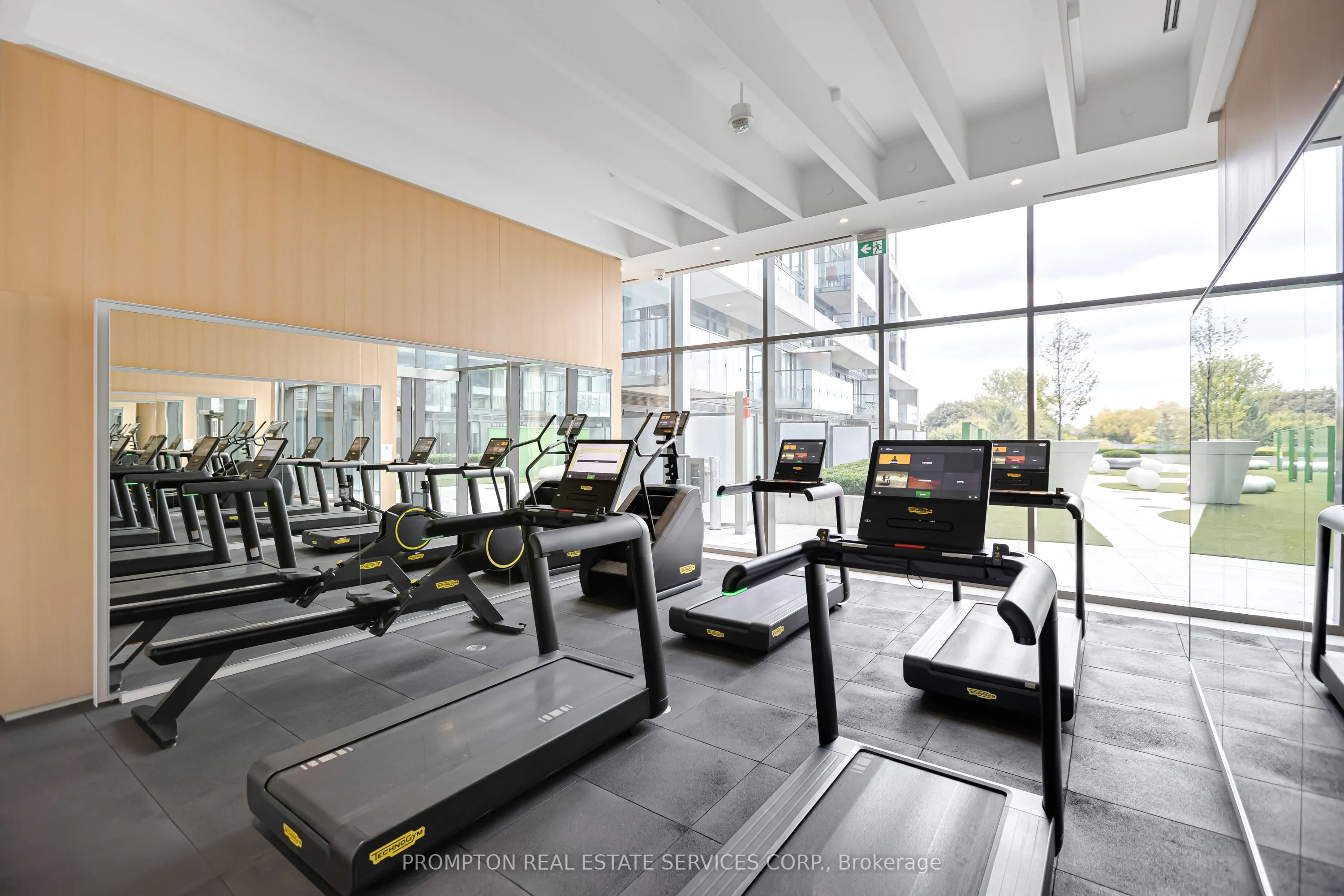 8 Hillsdale Avenue E, #1732