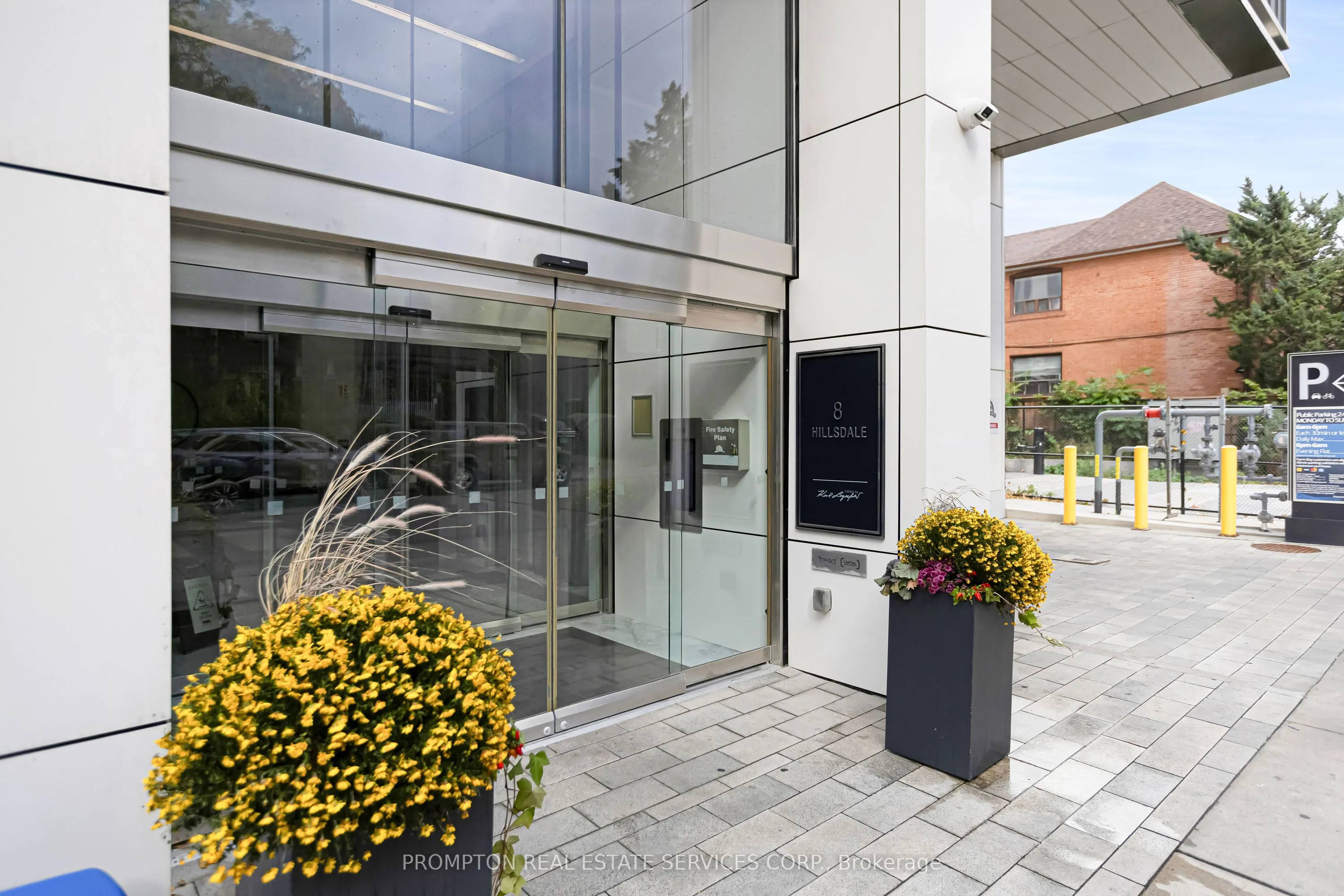 8 Hillsdale Avenue E, #1732