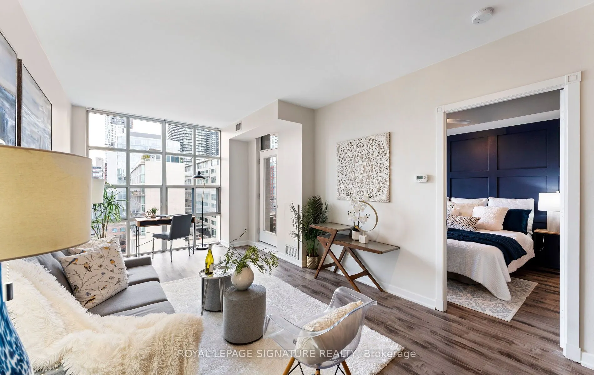 438 Richmond Street W, #1112