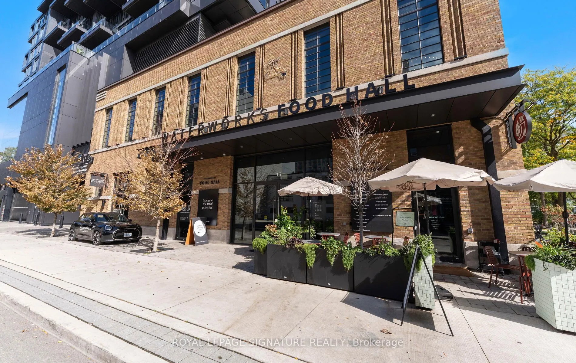 505 Richmond Street W, #909