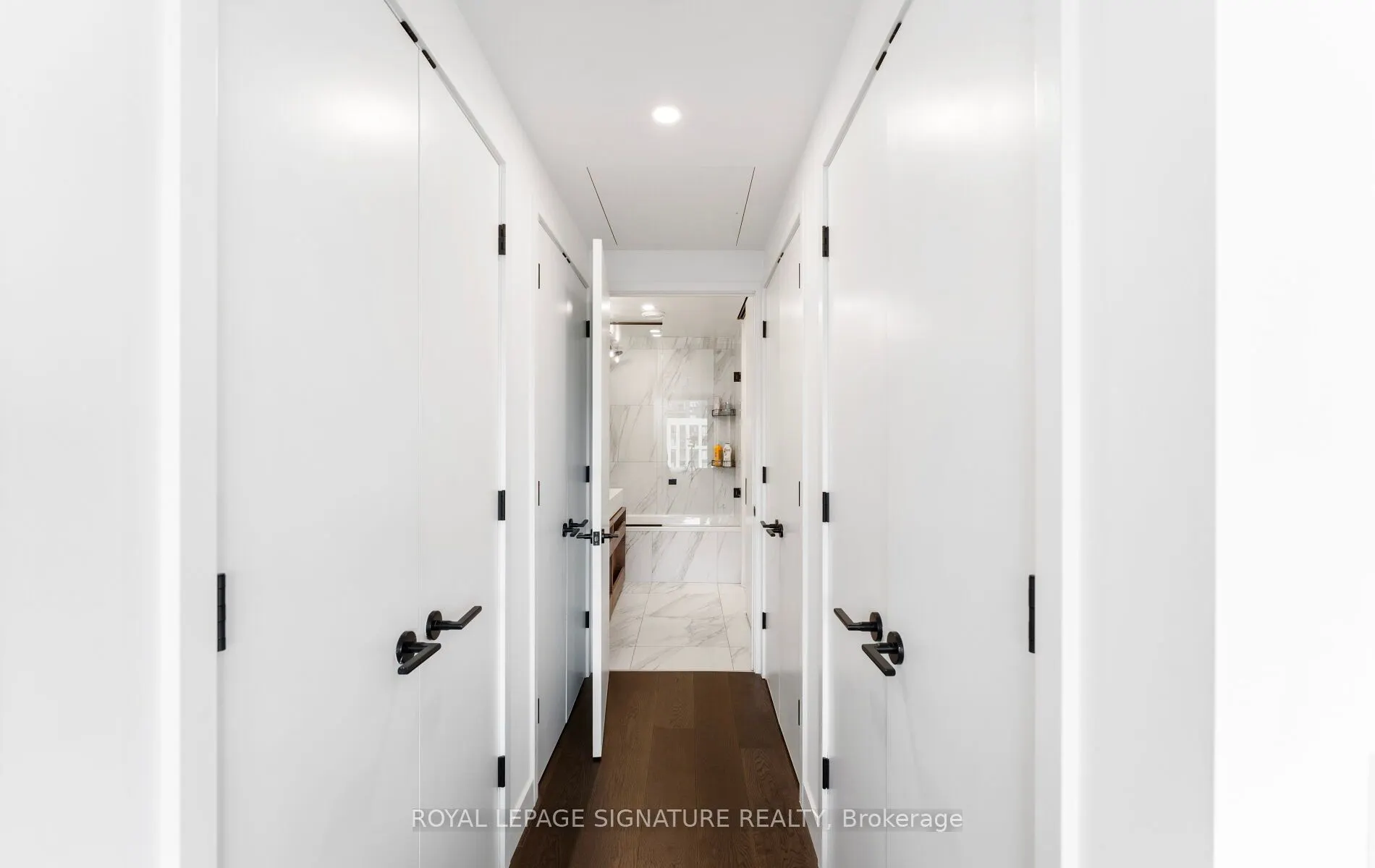 505 Richmond Street W, #909