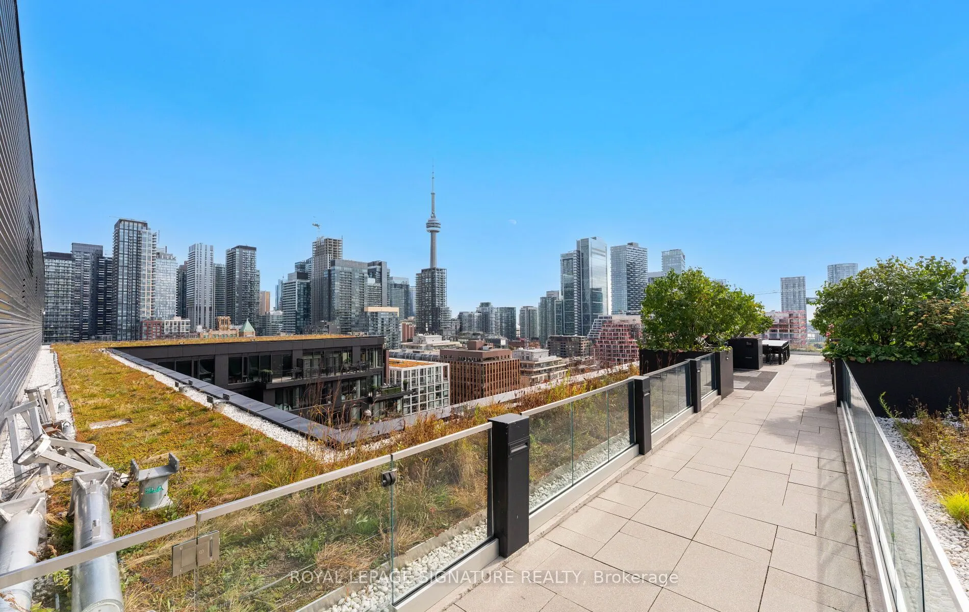 505 Richmond Street W, #909