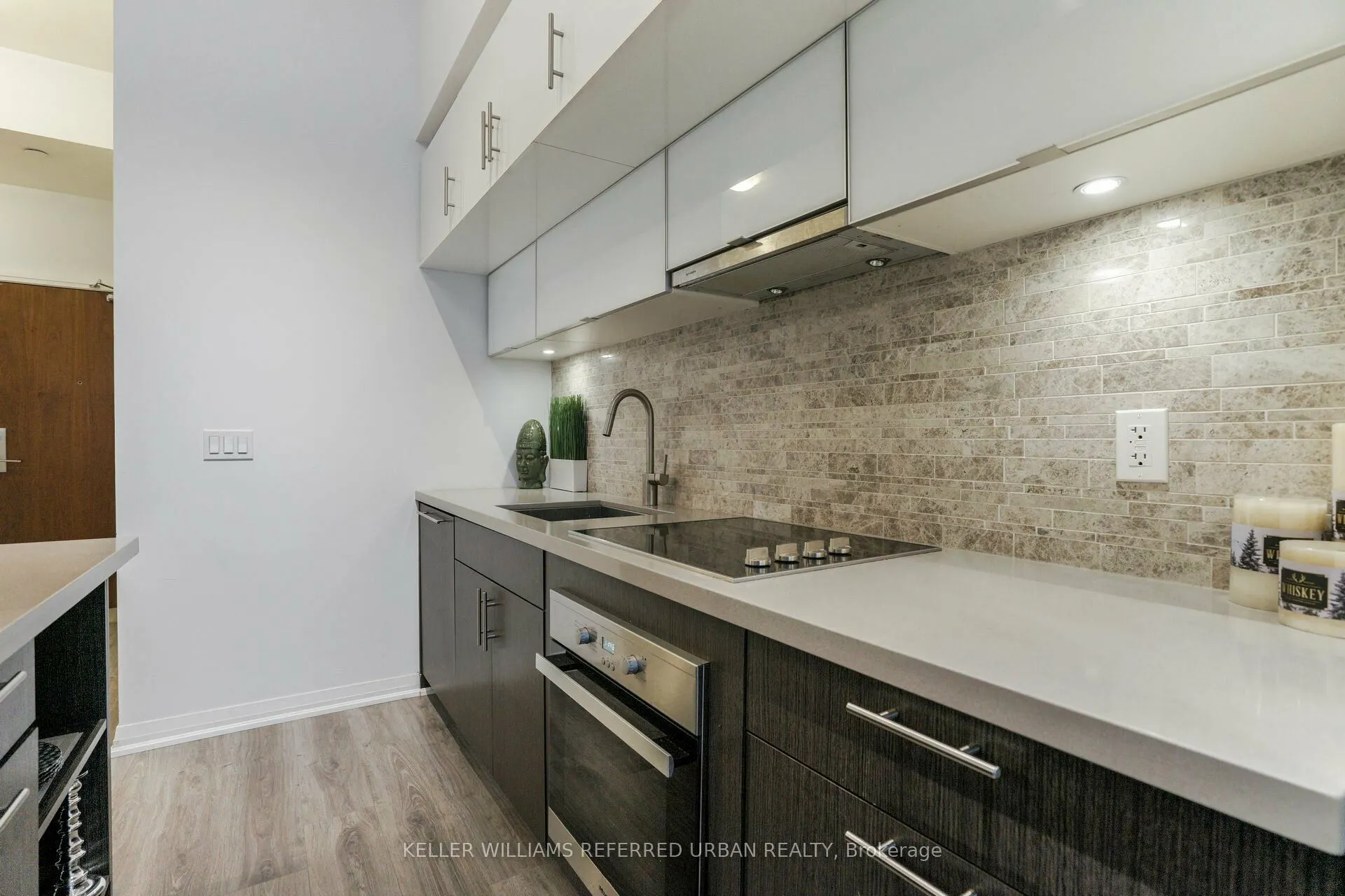 8 Mercer Street, #212