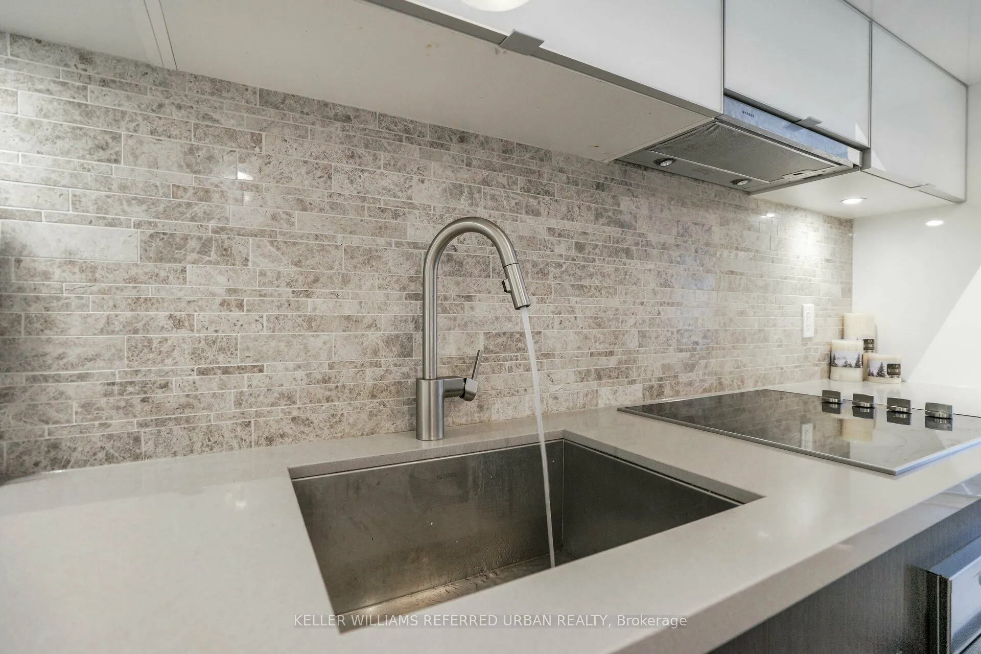 8 Mercer Street, #212
