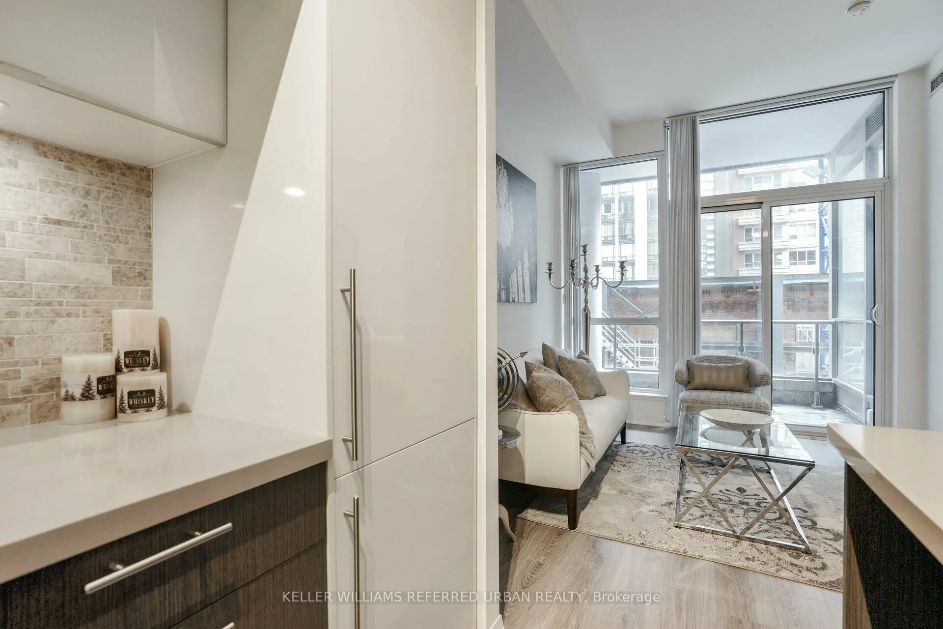 8 Mercer Street, #212