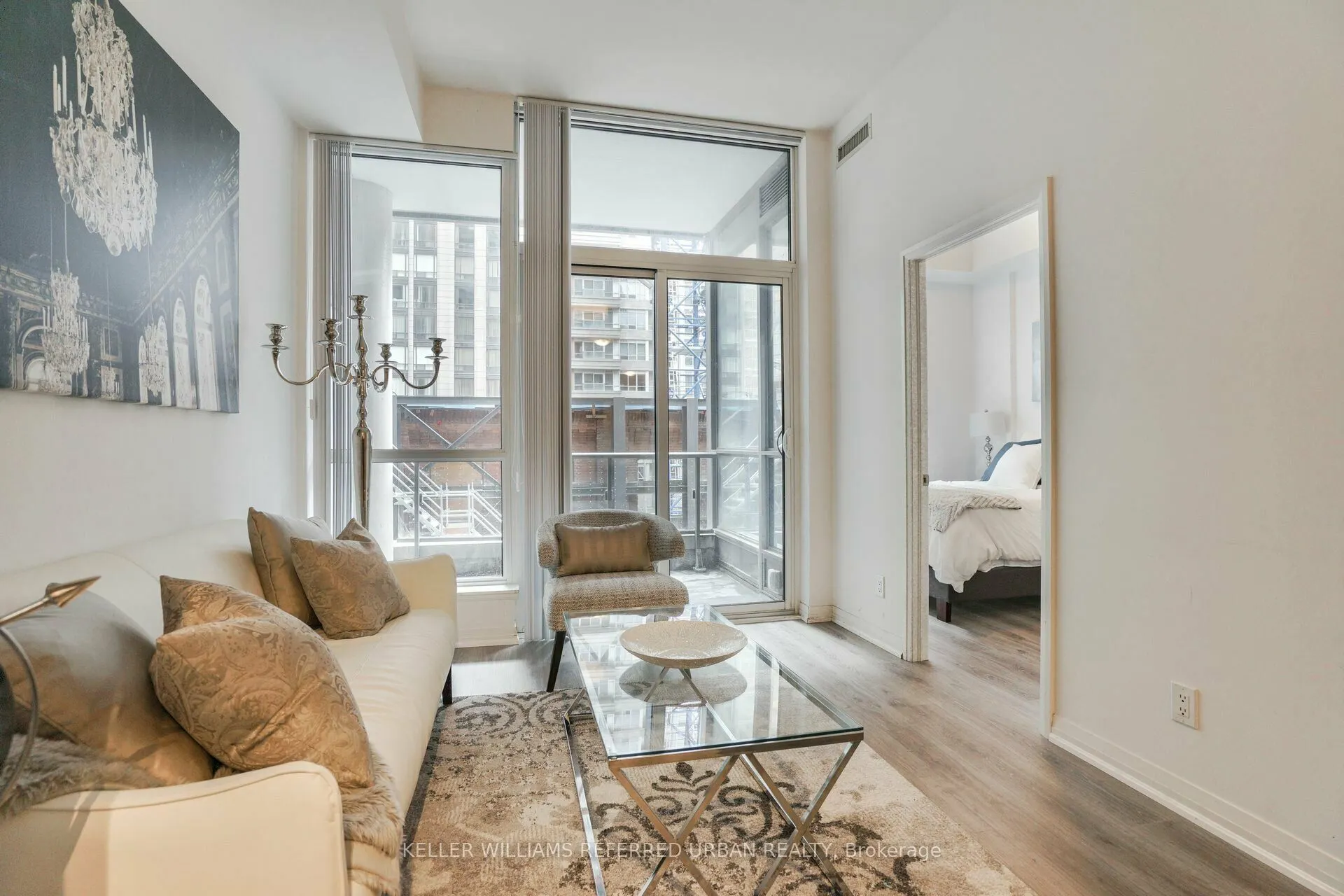 8 Mercer Street, #212