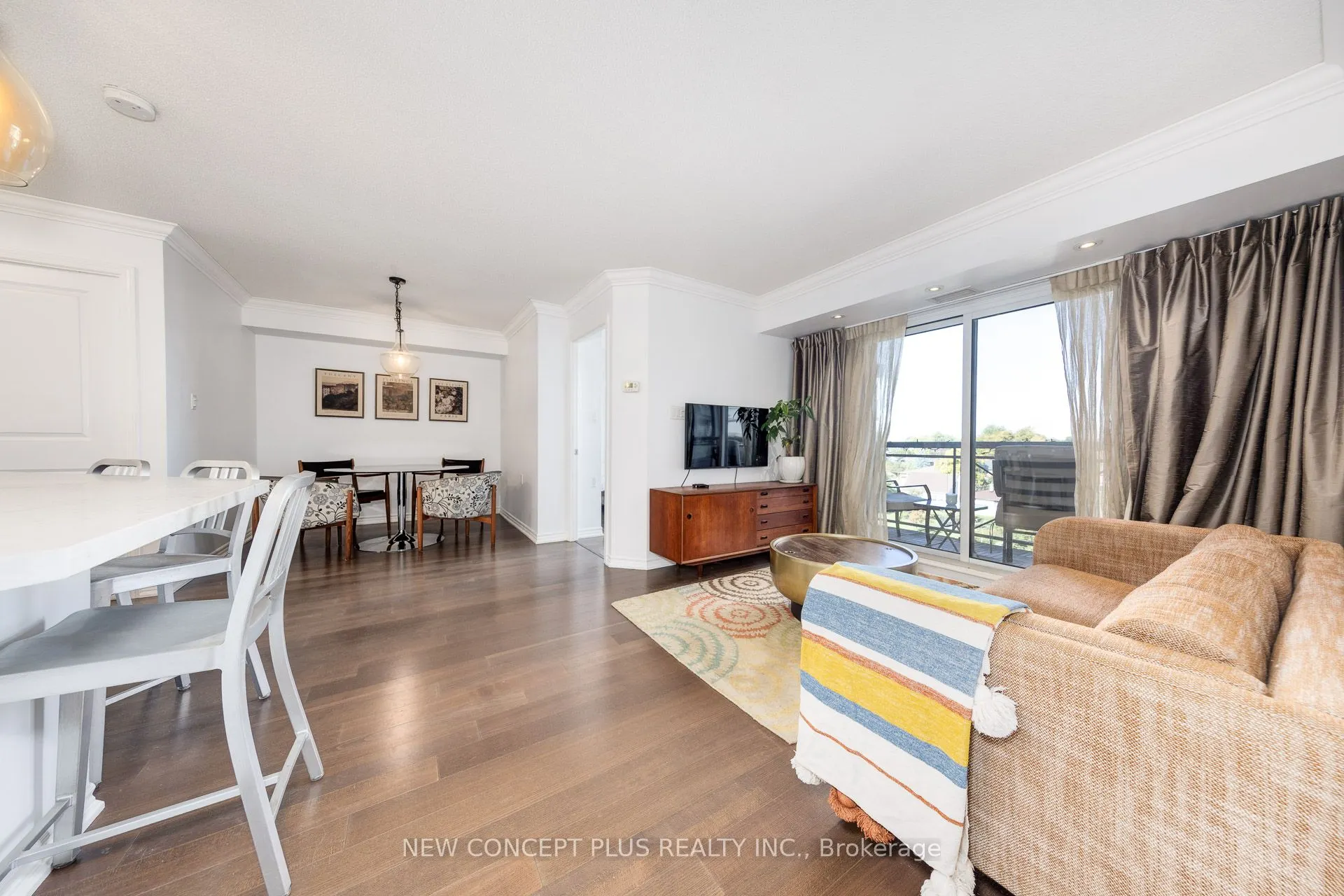 872 Sheppard Avenue W, #518