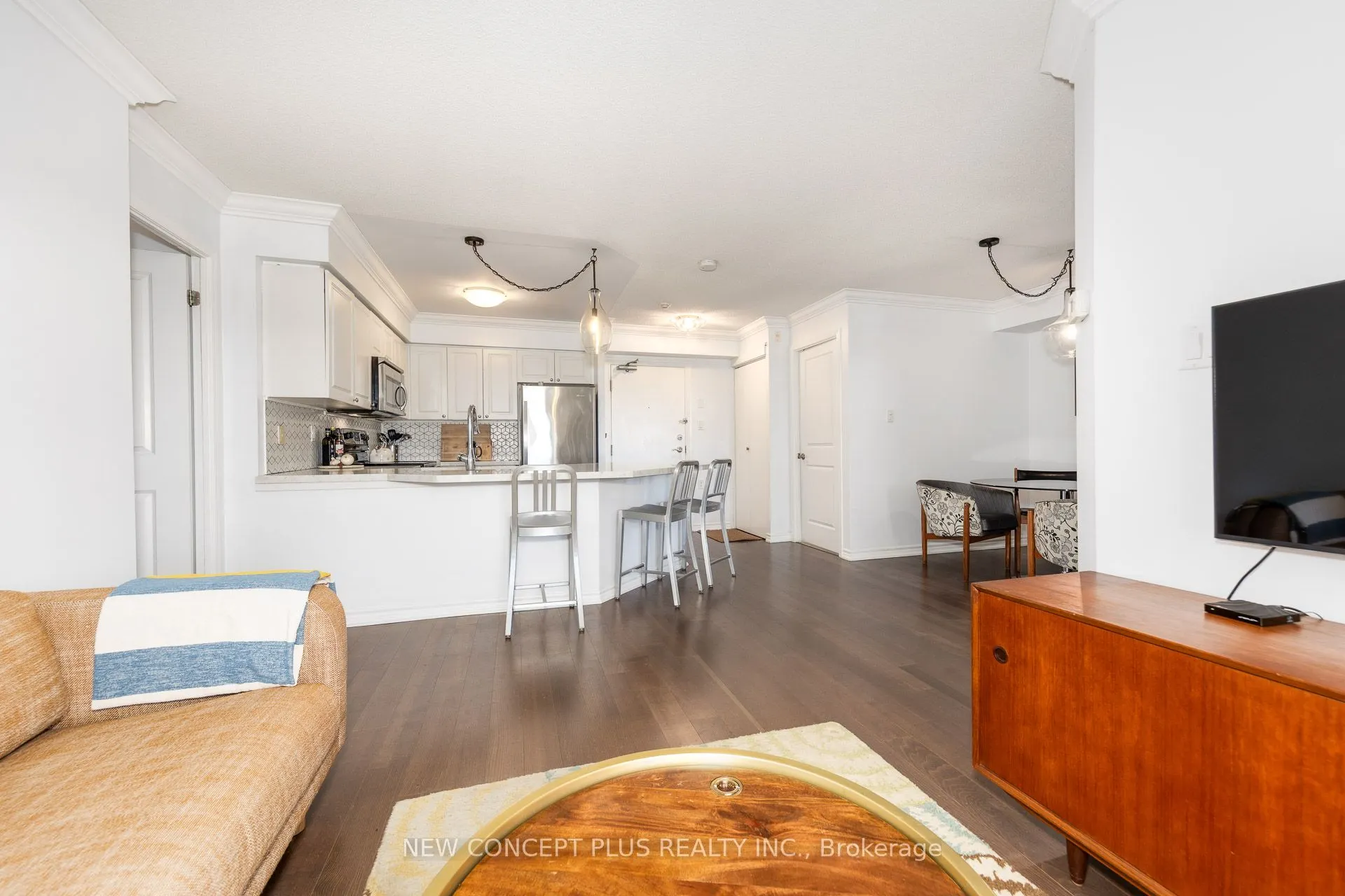 872 Sheppard Avenue W, #518