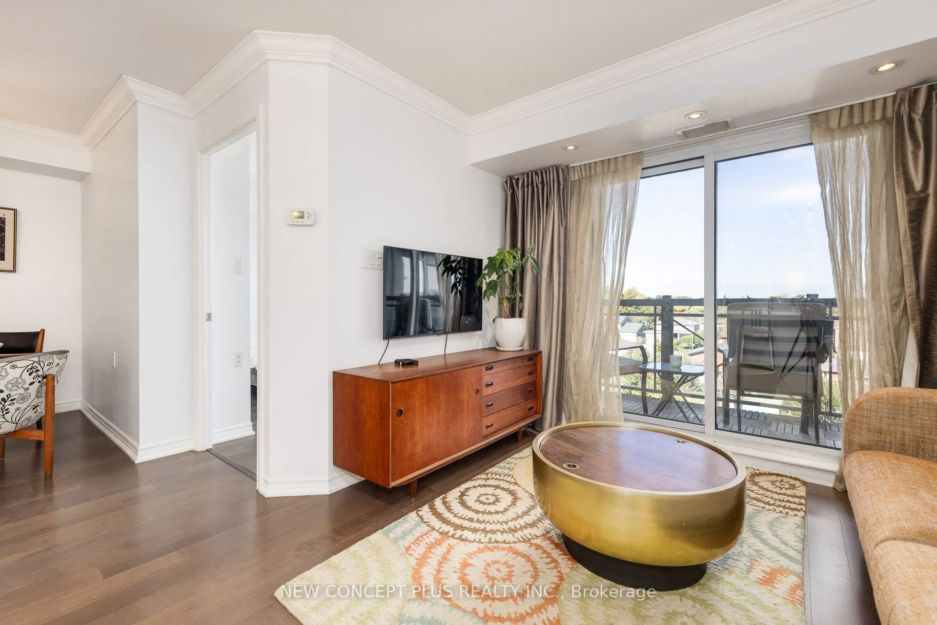 872 Sheppard Avenue W, #518