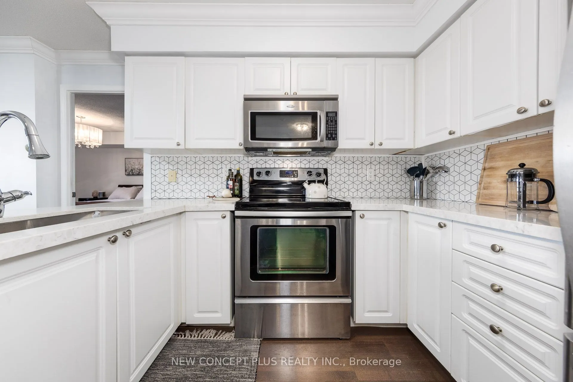 872 Sheppard Avenue W, #518