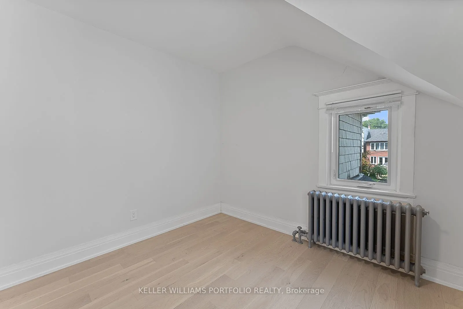 136 St Clements Avenue