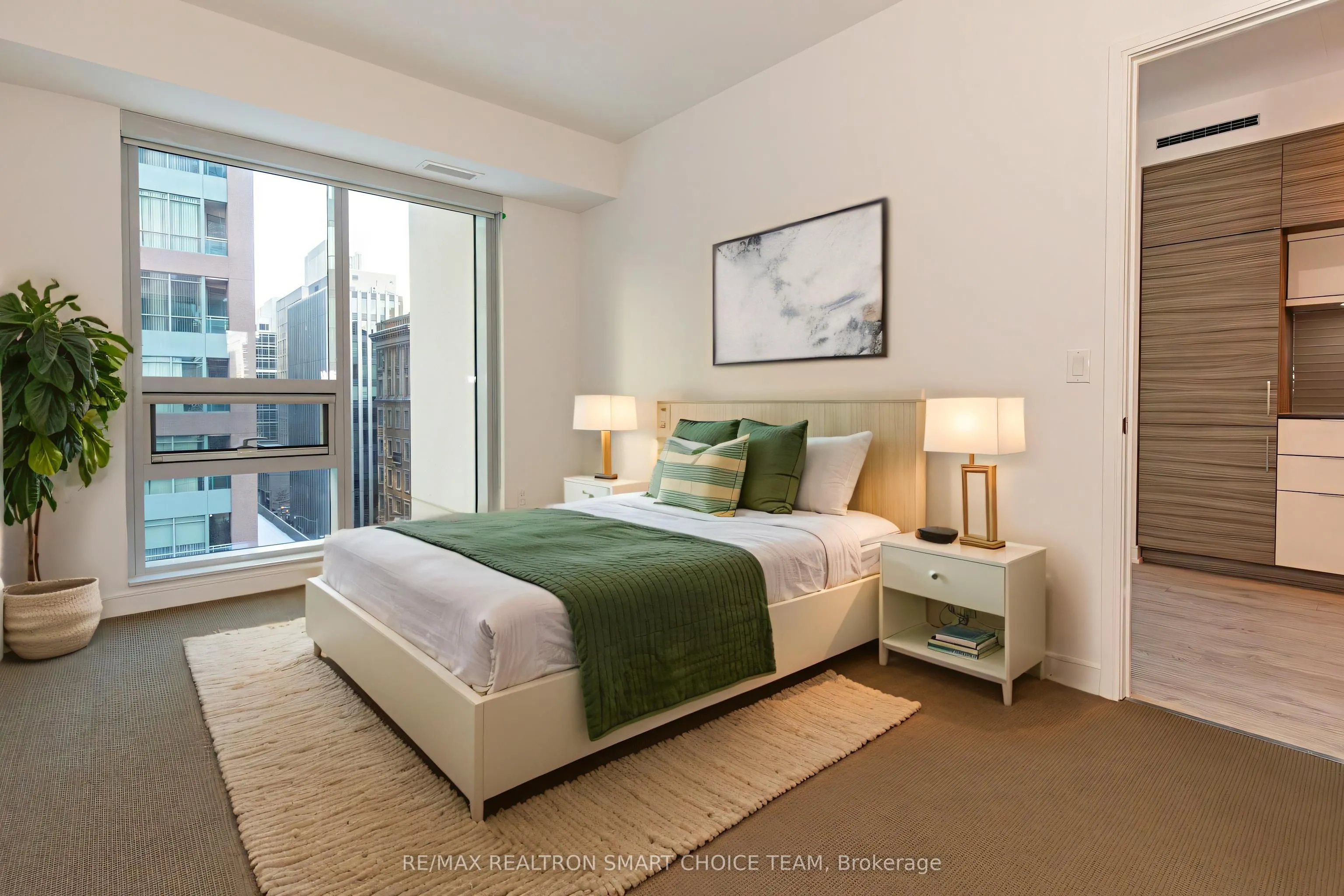 88 Scott Street, #704