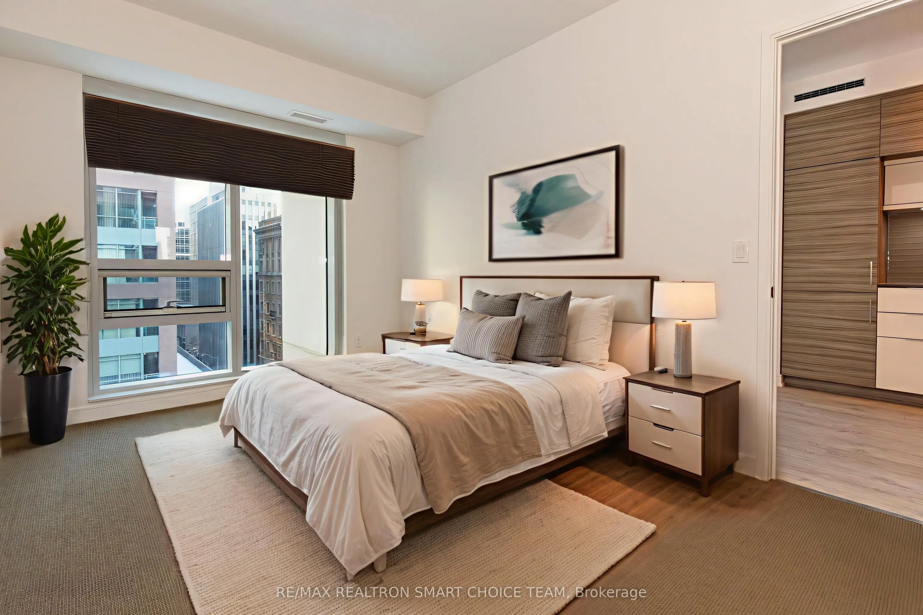 88 Scott Street, #704