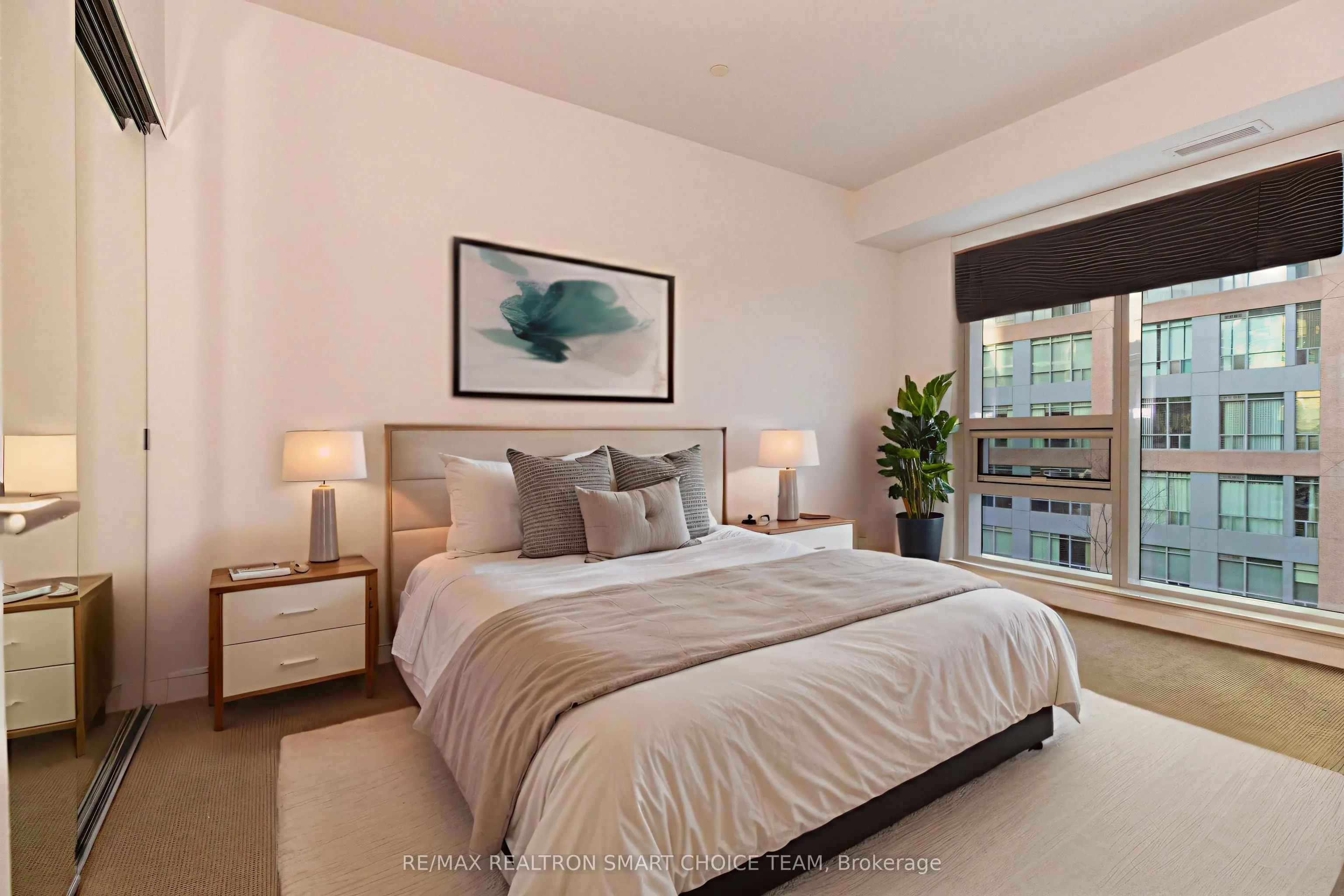 88 Scott Street, #704