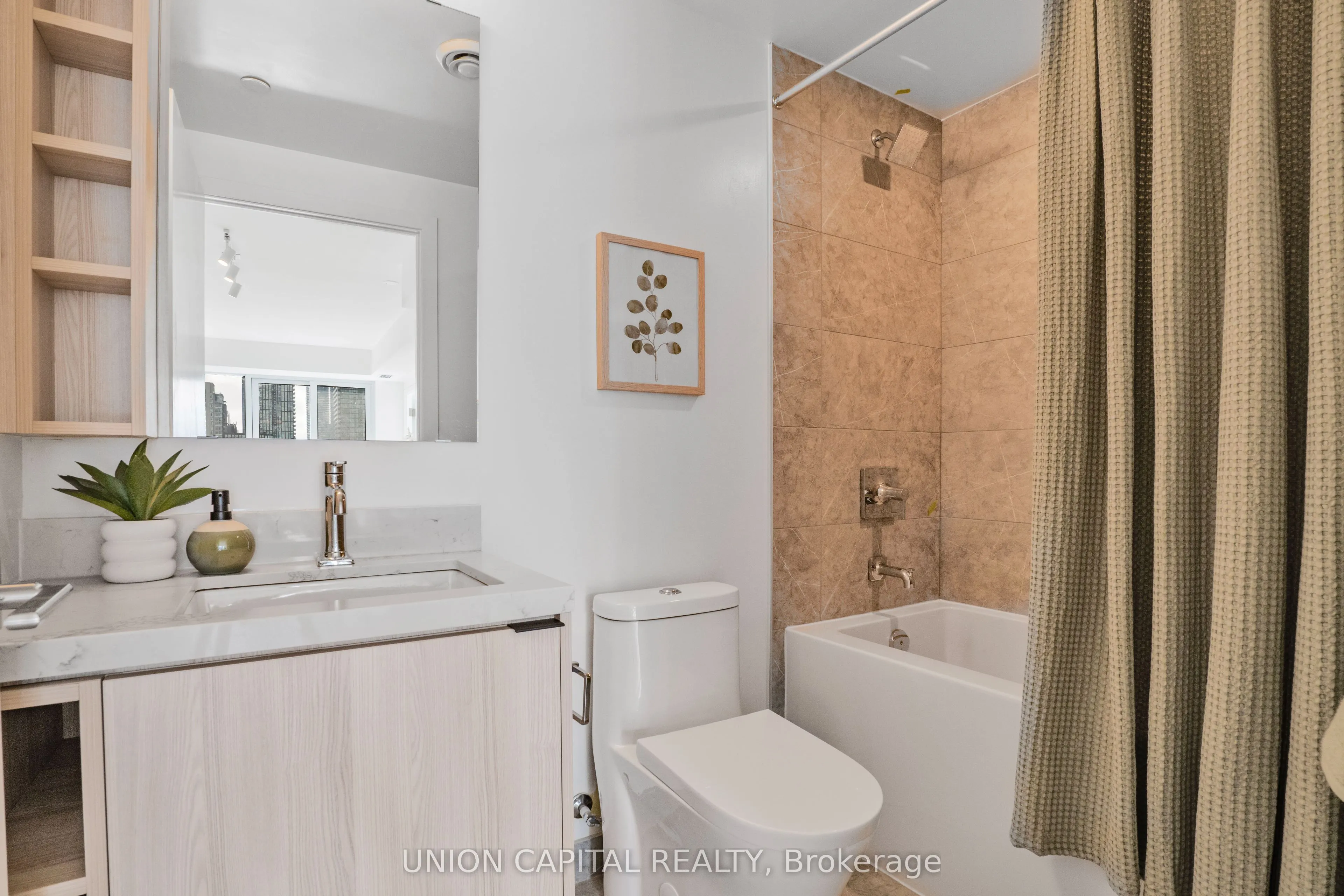 252 Church Street, #711