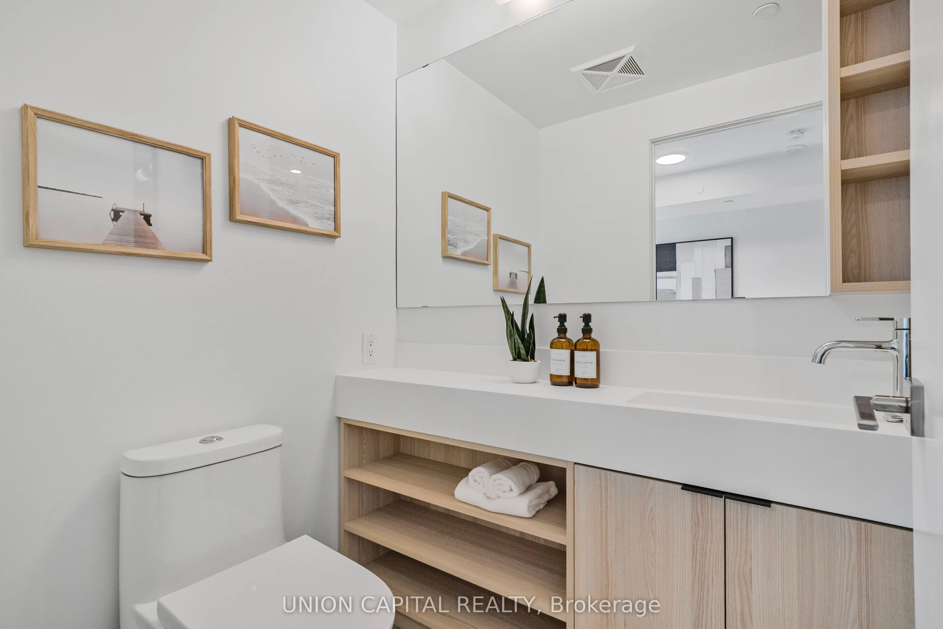 252 Church Street, #711