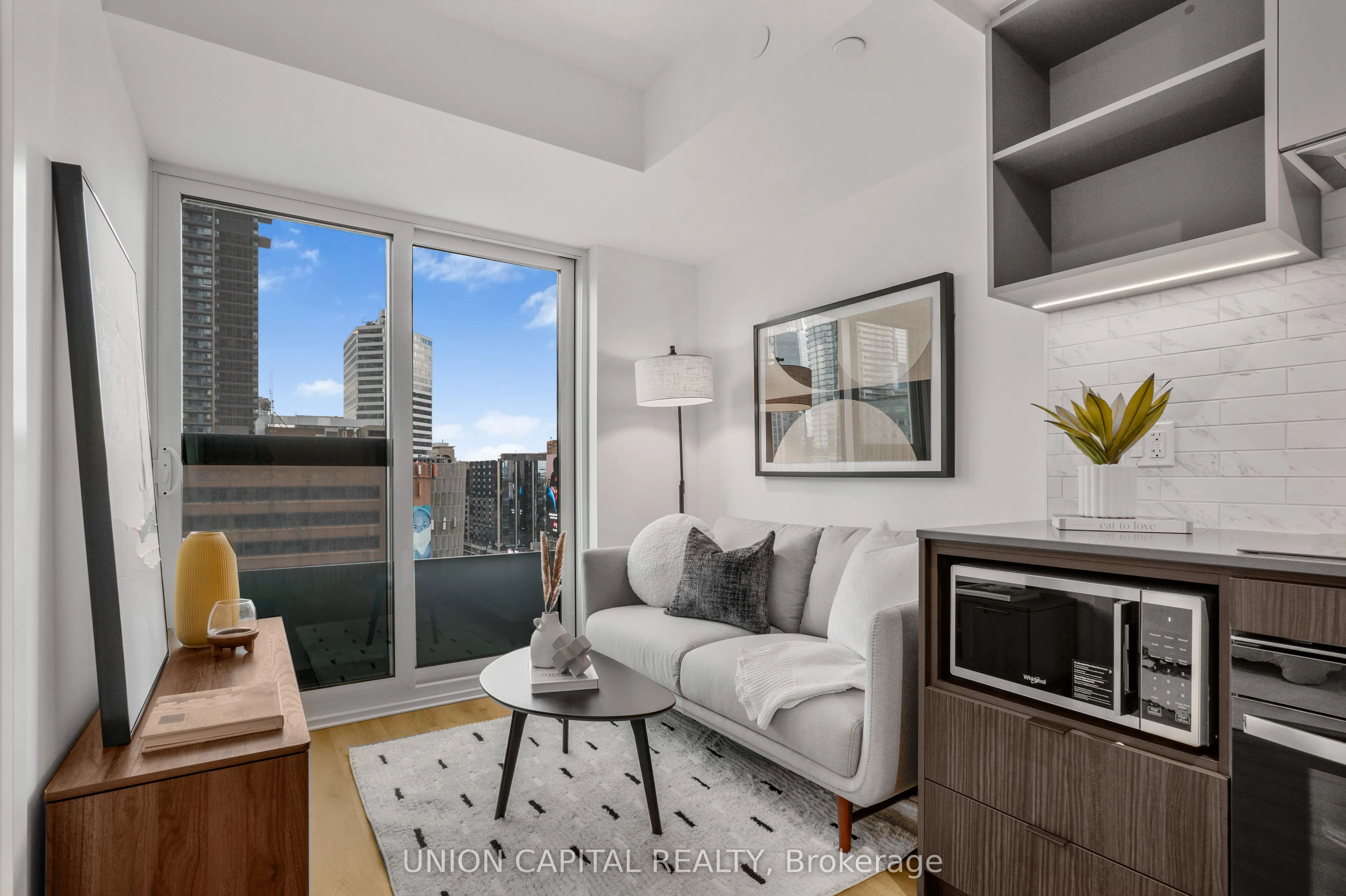 252 Church Street, #1801