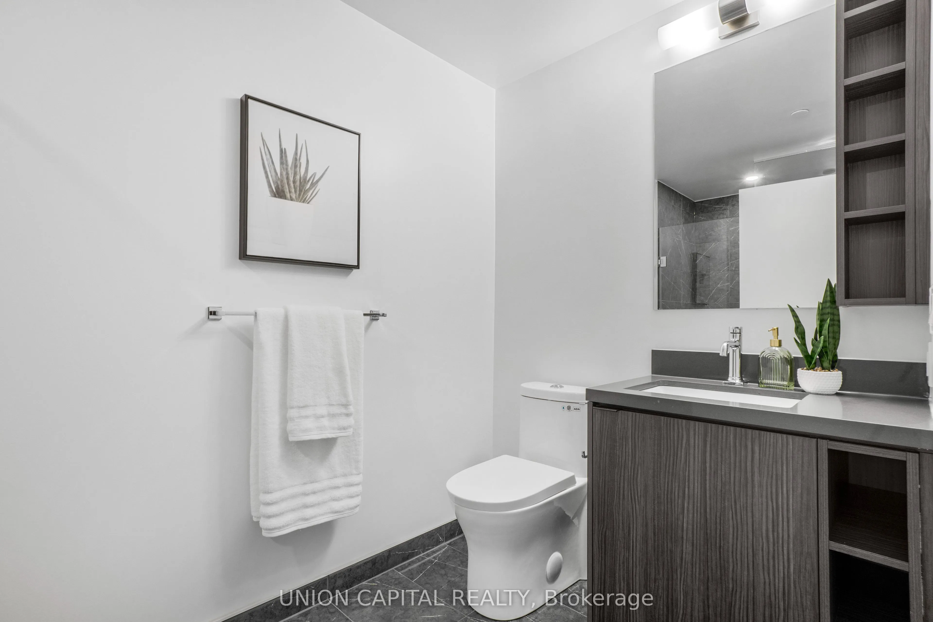 252 Church Street, #1801