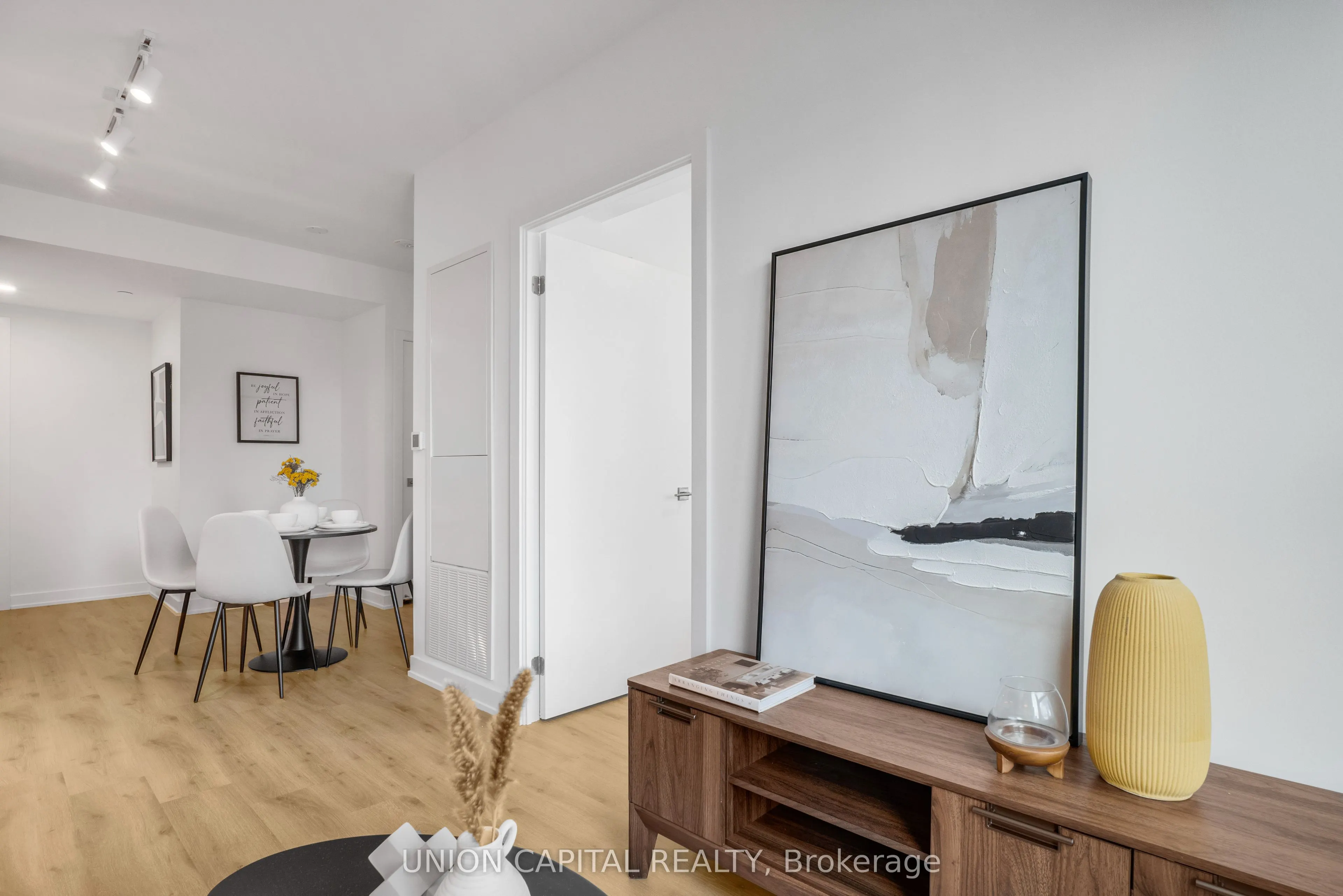 252 Church Street, #1801