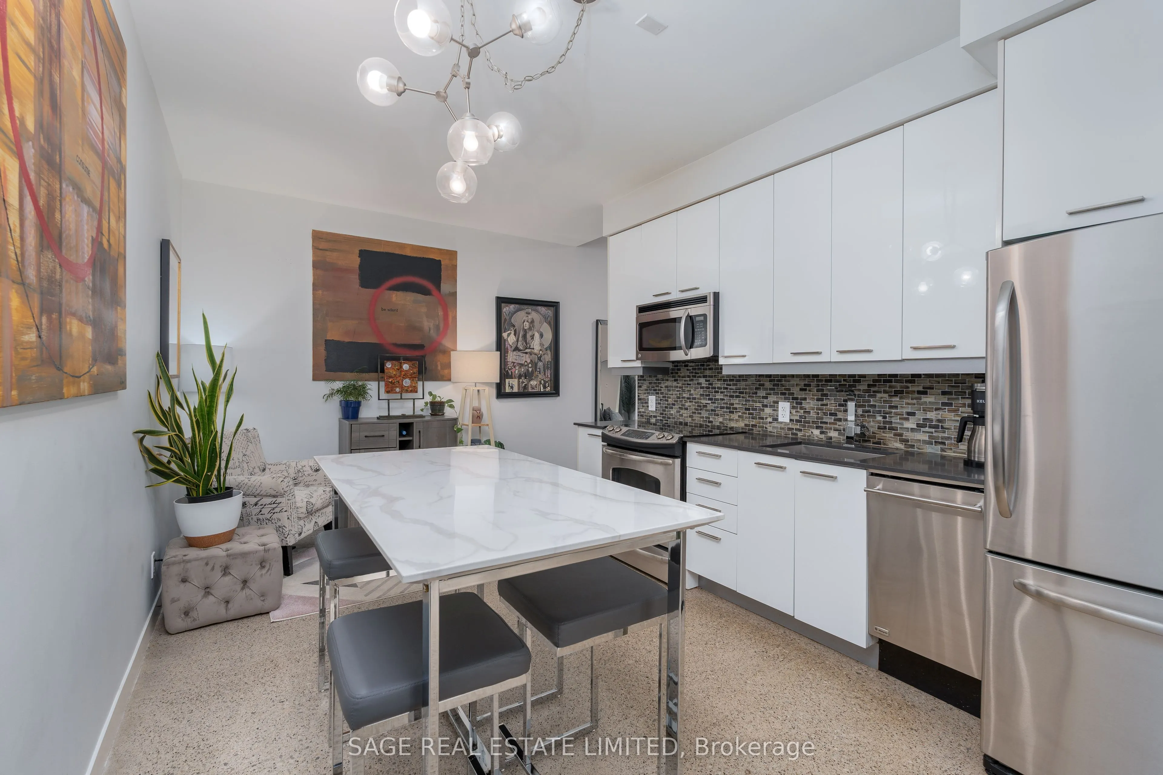 510 King Street E, #511
