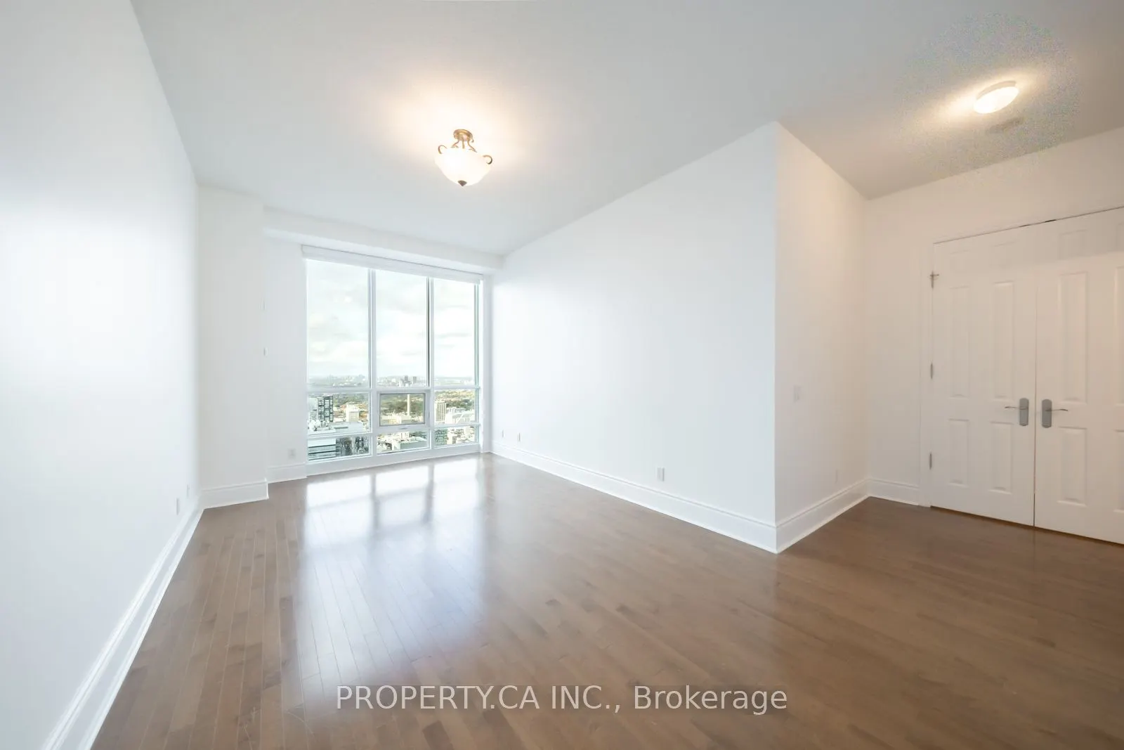 763 Bay Street, #Ph05