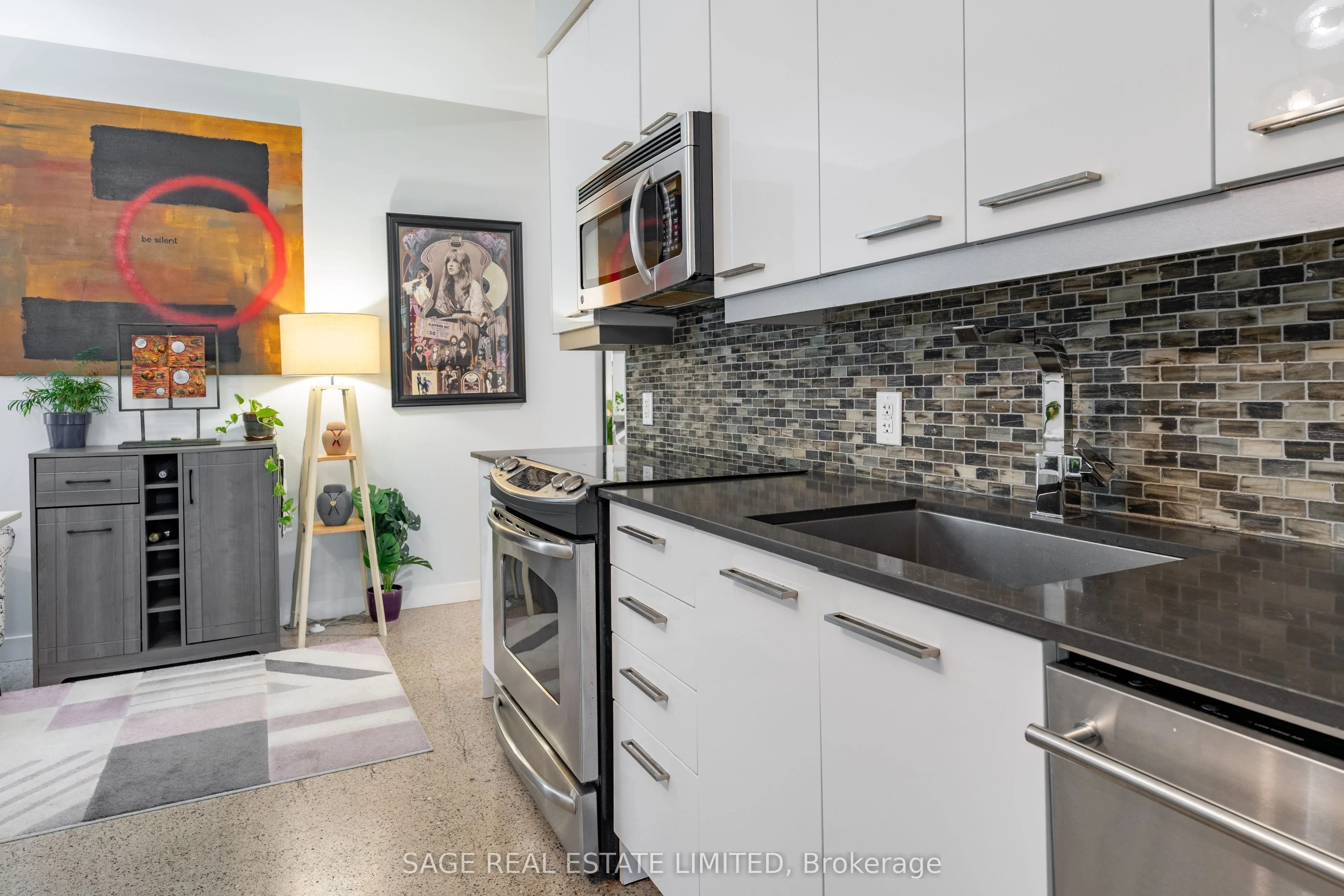 510 King Street E, #511