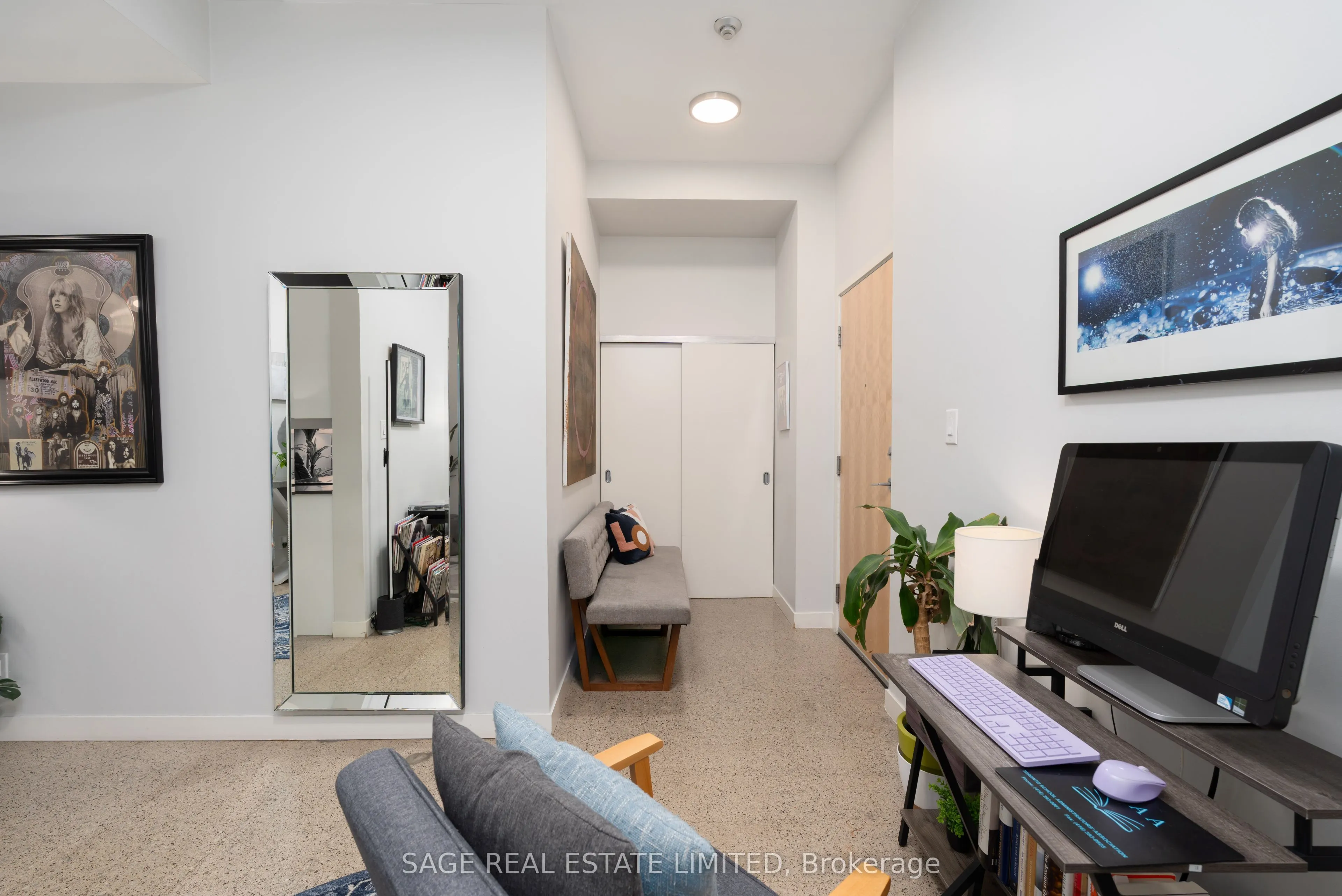 510 King Street E, #511