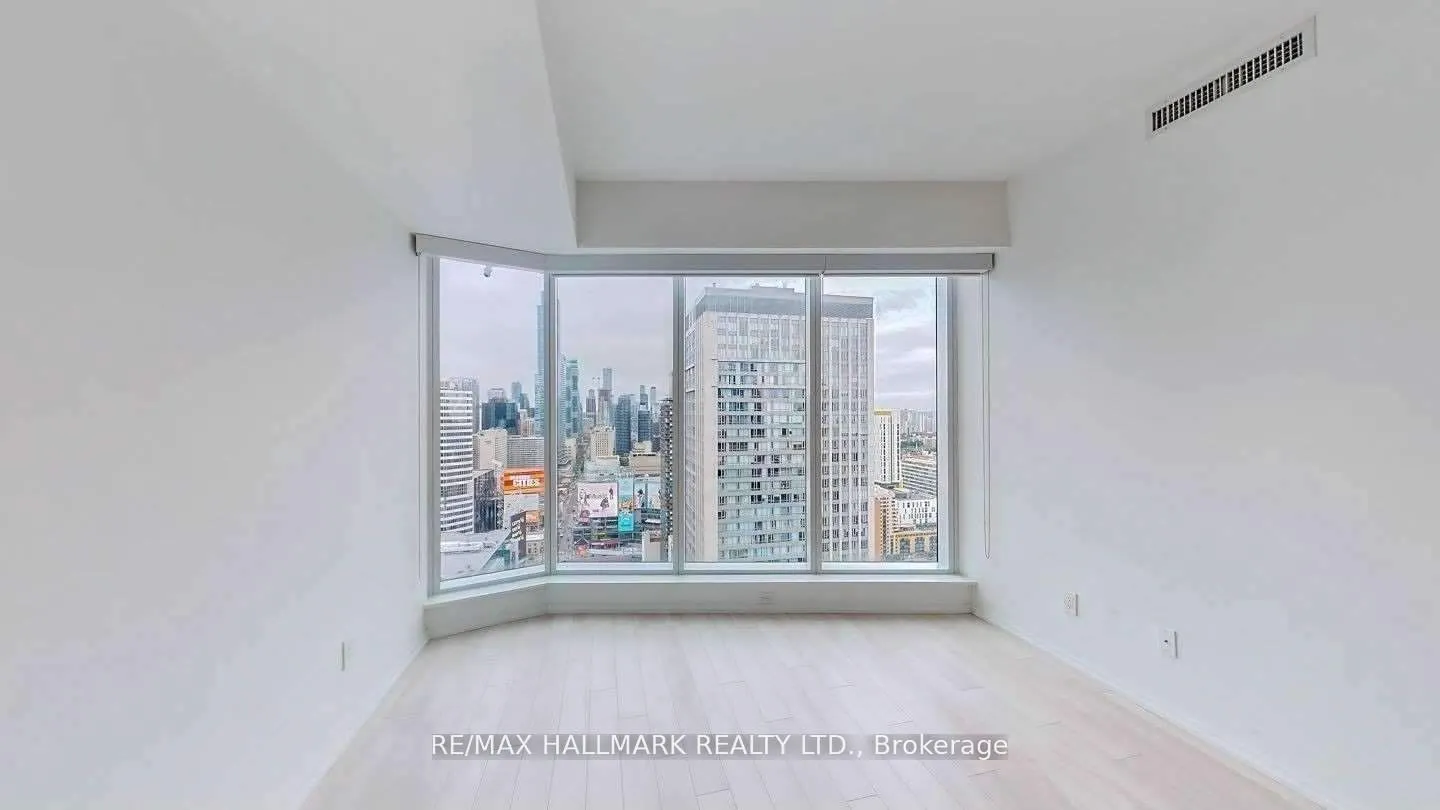 197 Yonge Street, #3114