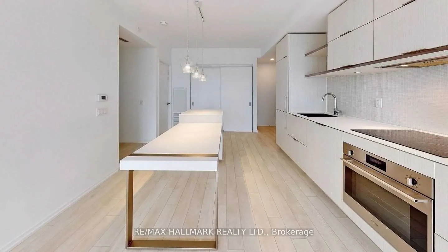 197 Yonge Street, #3114
