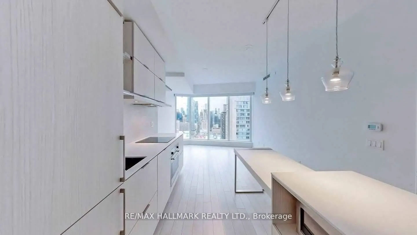 197 Yonge Street, #3114
