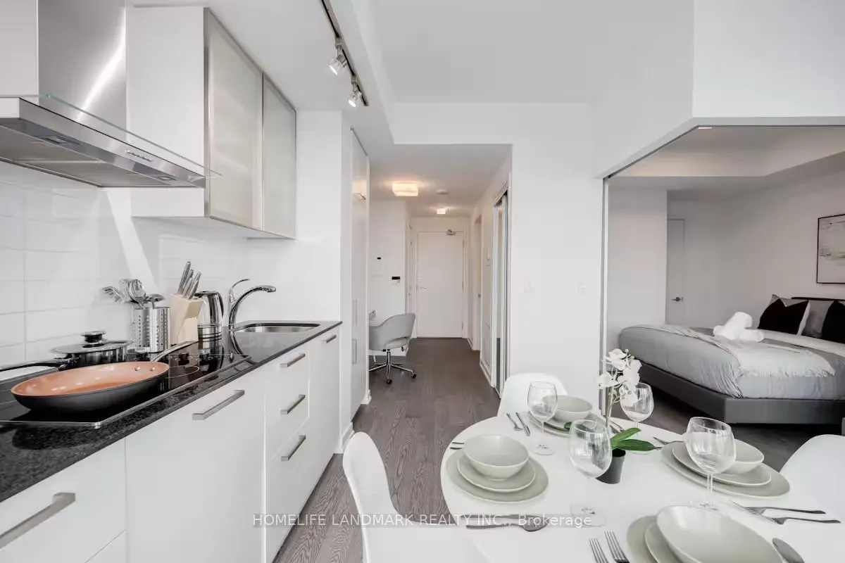 12 York Street, #3206