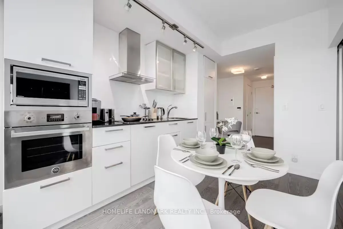 12 York Street, #3206